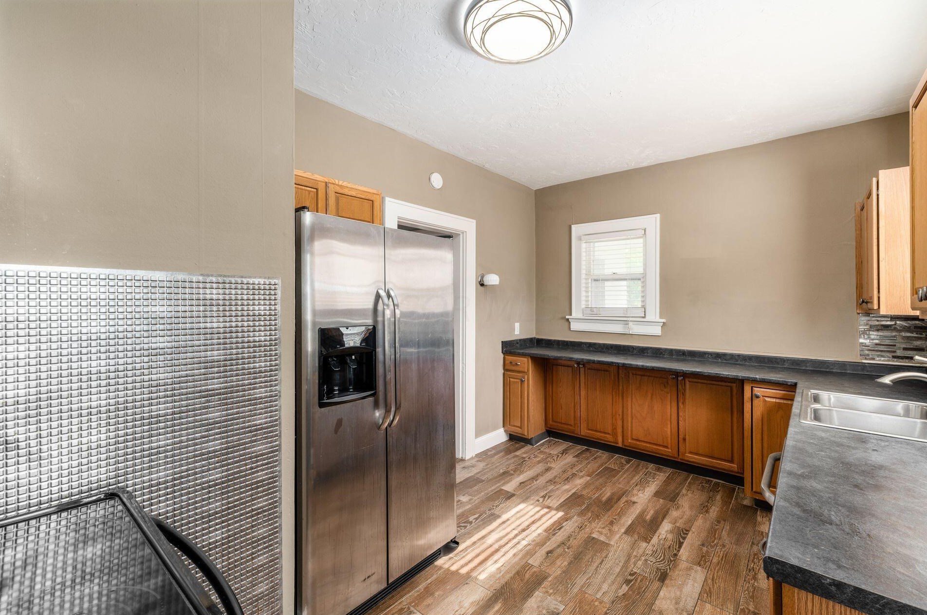 2339 Smt St, Columbus OH 43202-3111 exterior