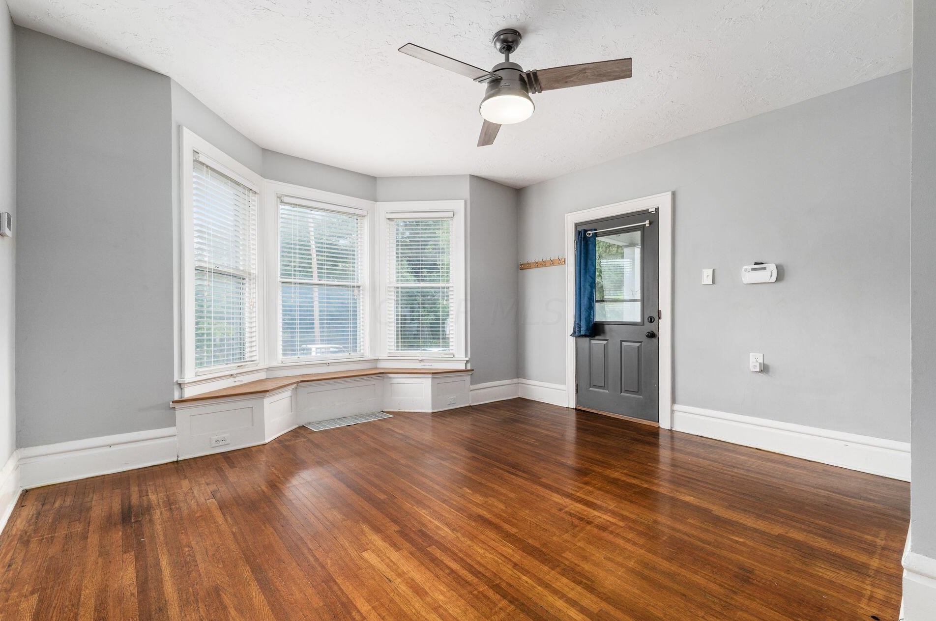 2339 Smt St, Columbus OH 43202-3111 exterior