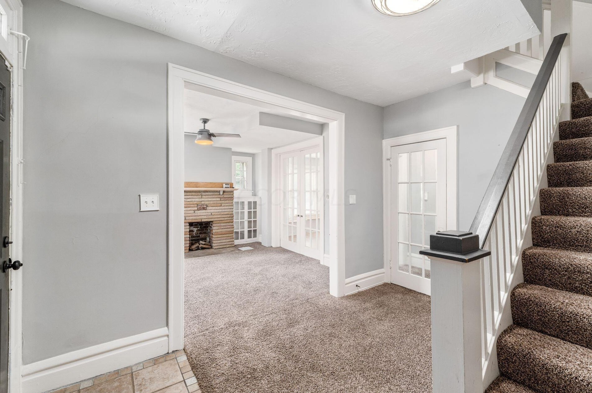 2339 Smt St, Columbus OH 43202-3111 exterior