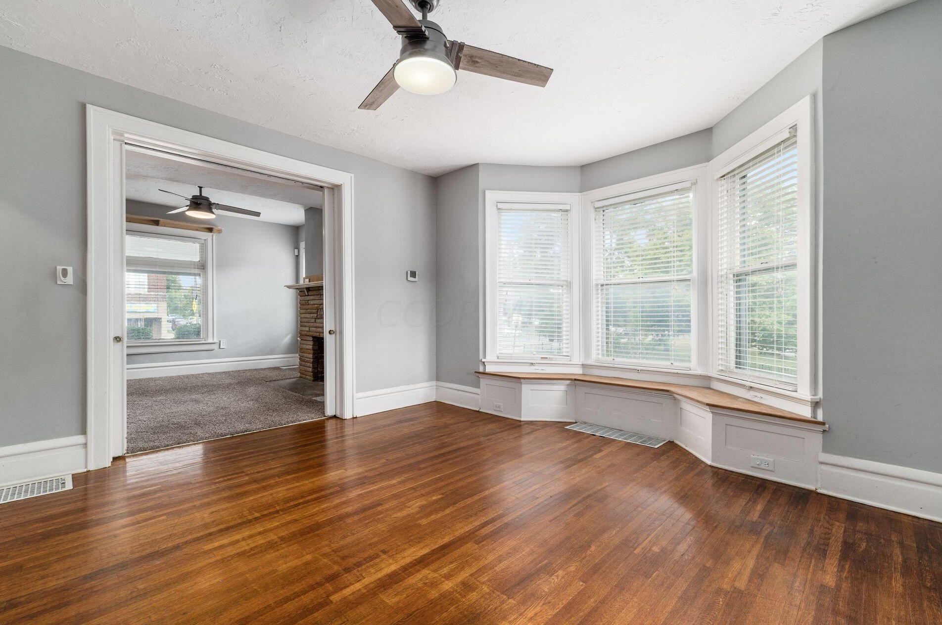 2339 Smt St, Columbus OH 43202-3111 exterior