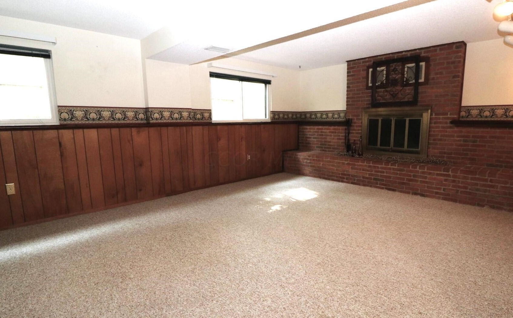 2813 Delcane Dr, Columbus OH  43235-7225 exterior