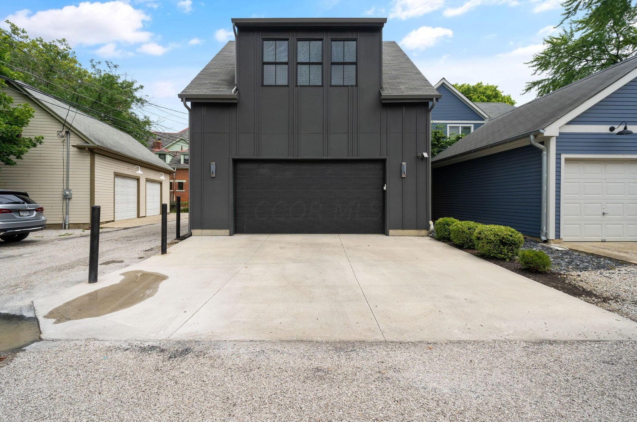 847 Hamlet St, Columbus OH  43215-1537 exterior