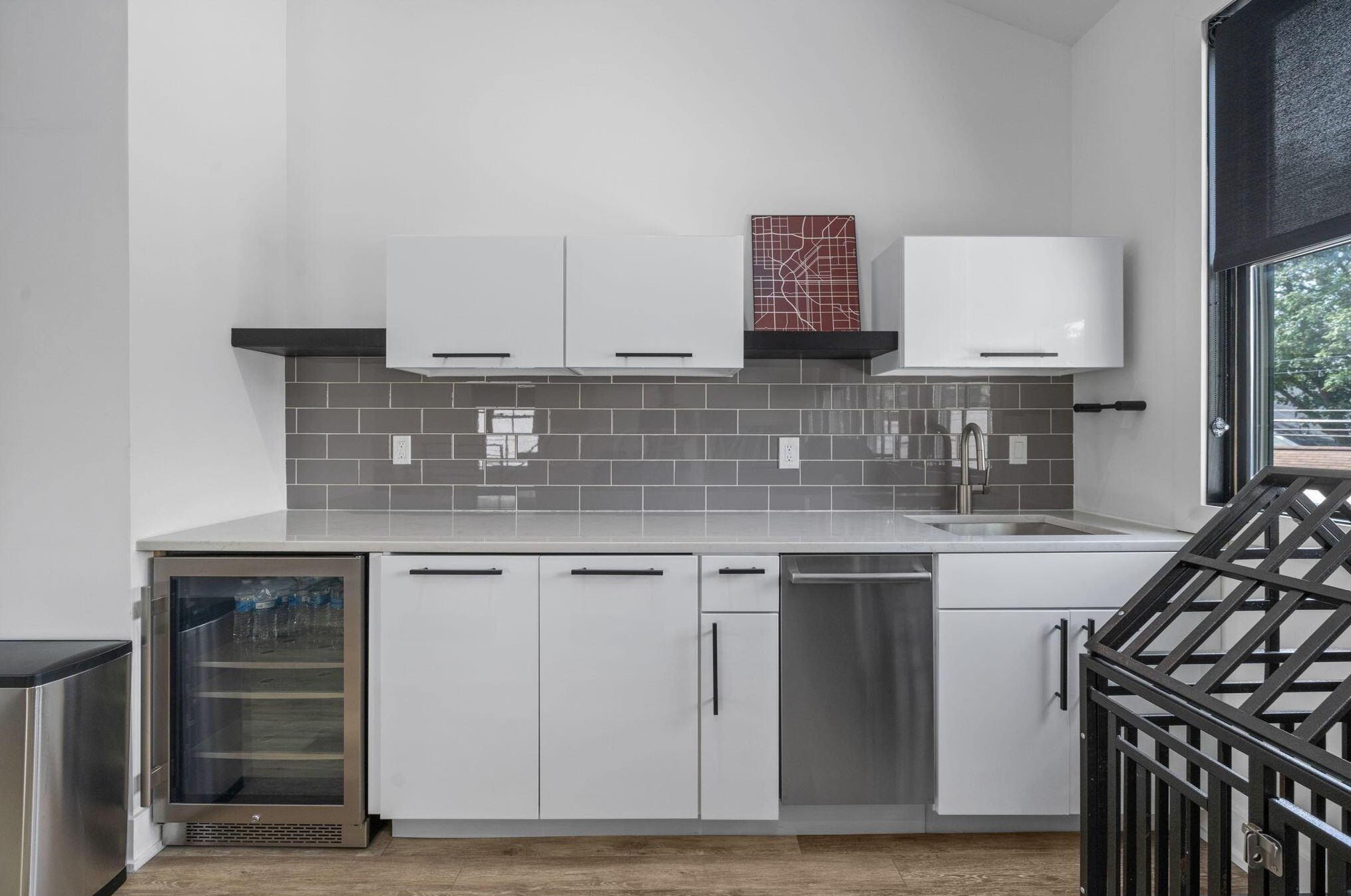 847 Hamlet St, Columbus OH  43215-1537 exterior