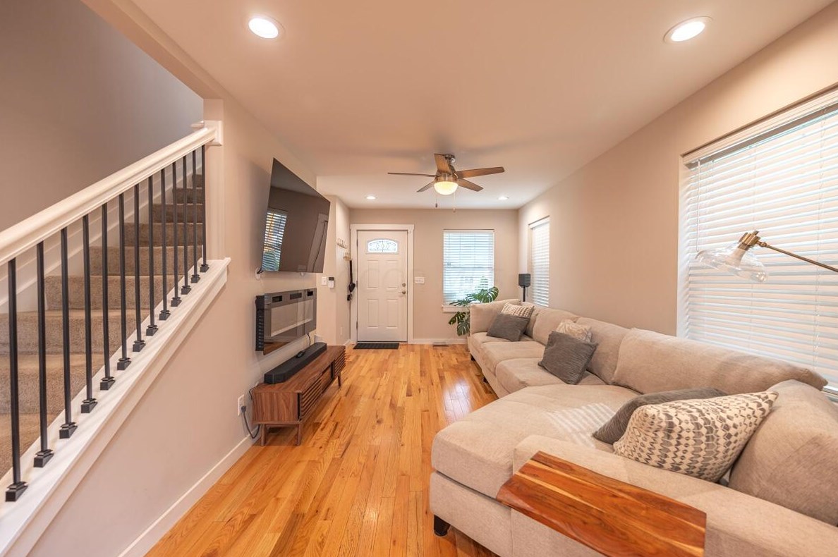 828 Reinhard Ave, Columbus OH  43206-3078 exterior