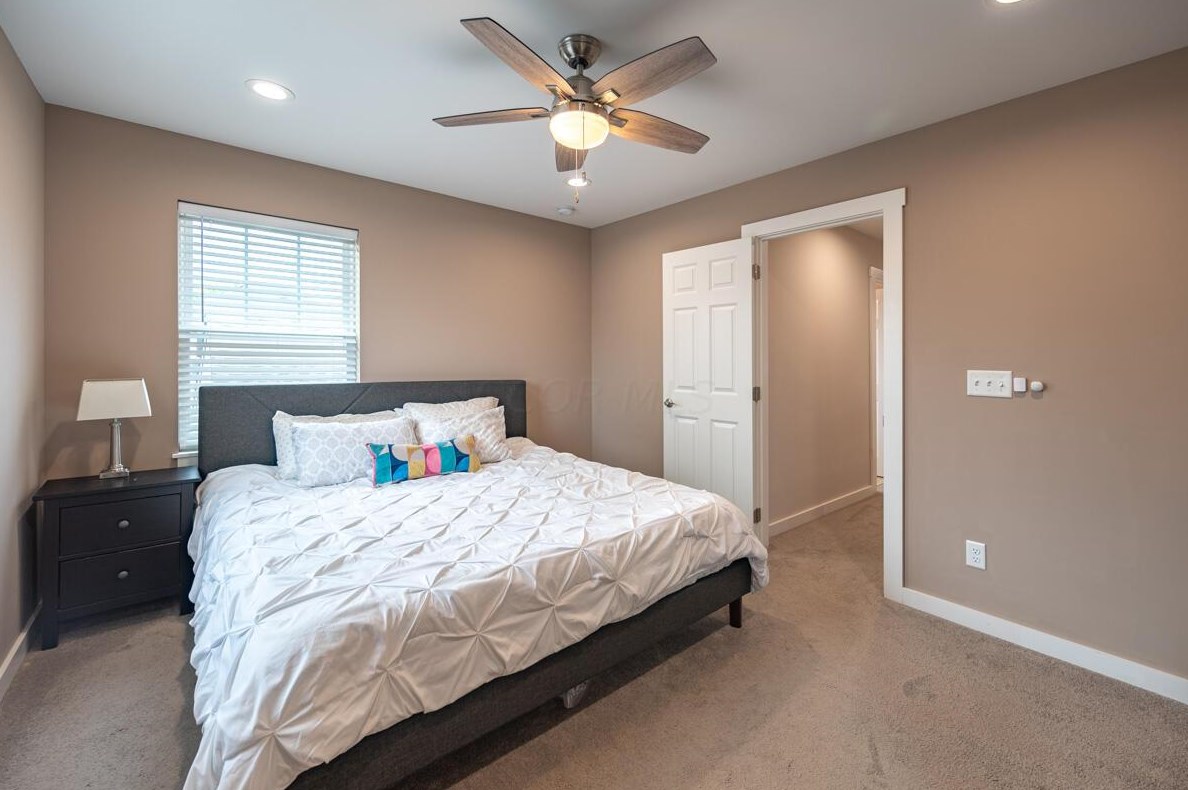 828 Reinhard Ave, Columbus OH  43206-3078 exterior