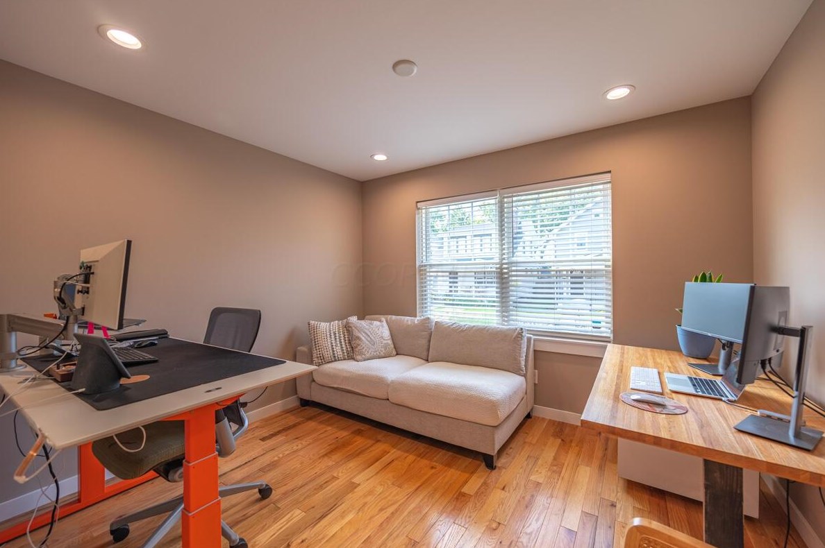 828 Reinhard Ave, Columbus OH  43206-3078 exterior