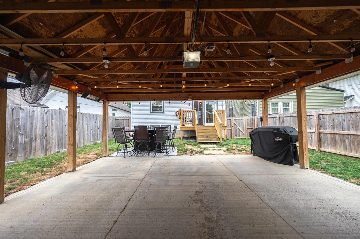 828 Reinhard Ave, Columbus OH  43206-3078 exterior