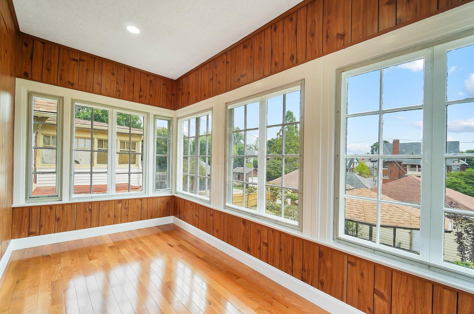 716 Wilson Ave, Columbus OH 43205-2844 exterior