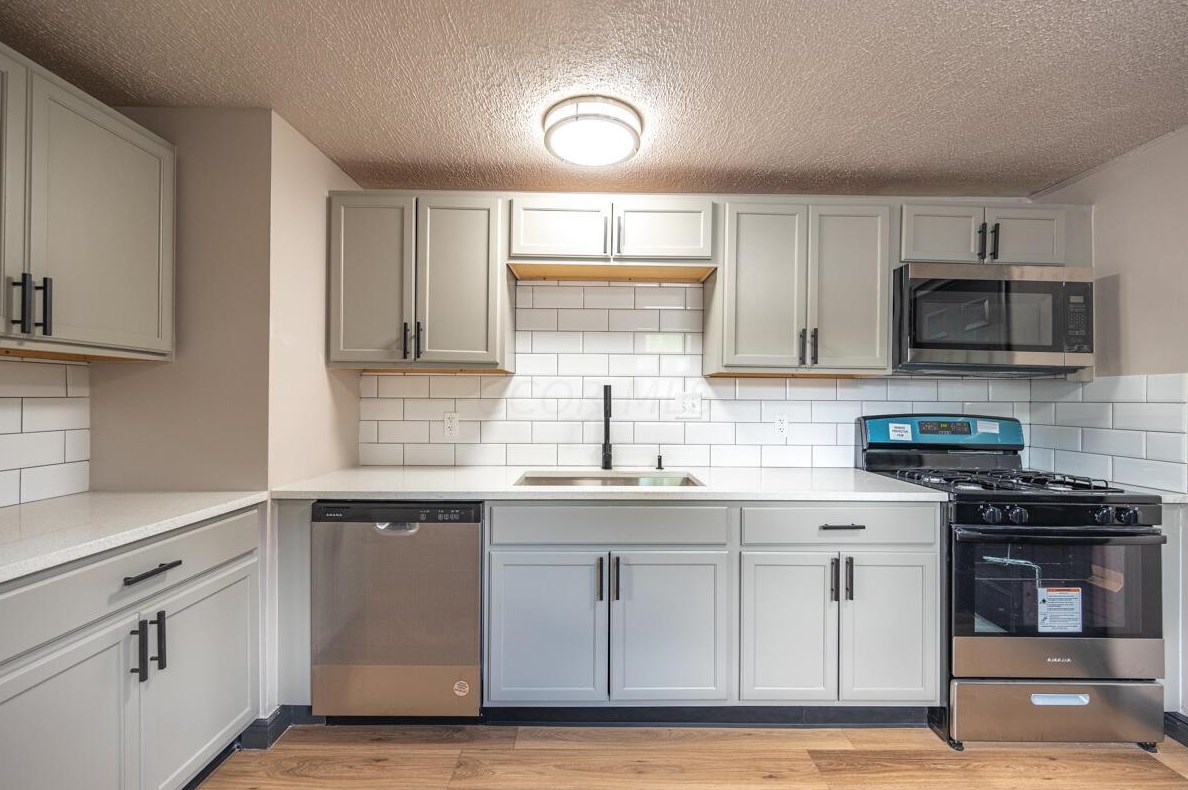 3516 Deshler Ave, Columbus OH 43206-2713 exterior