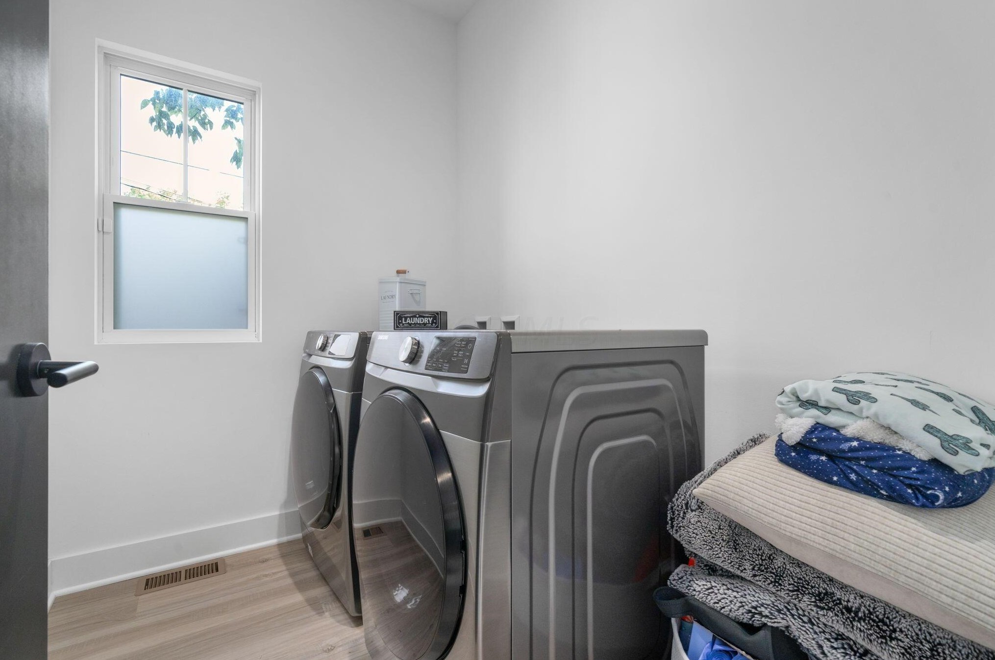 941 Franklin Ave, Columbus OH 43205-1225 exterior