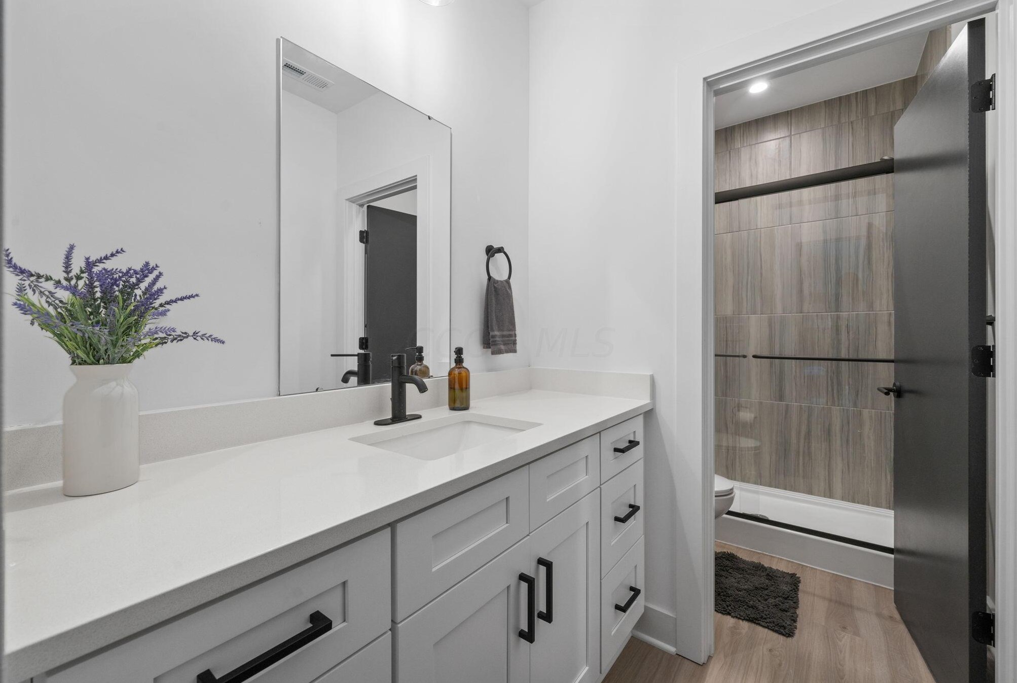 941 Franklin Ave, Columbus OH 43205-1225 exterior