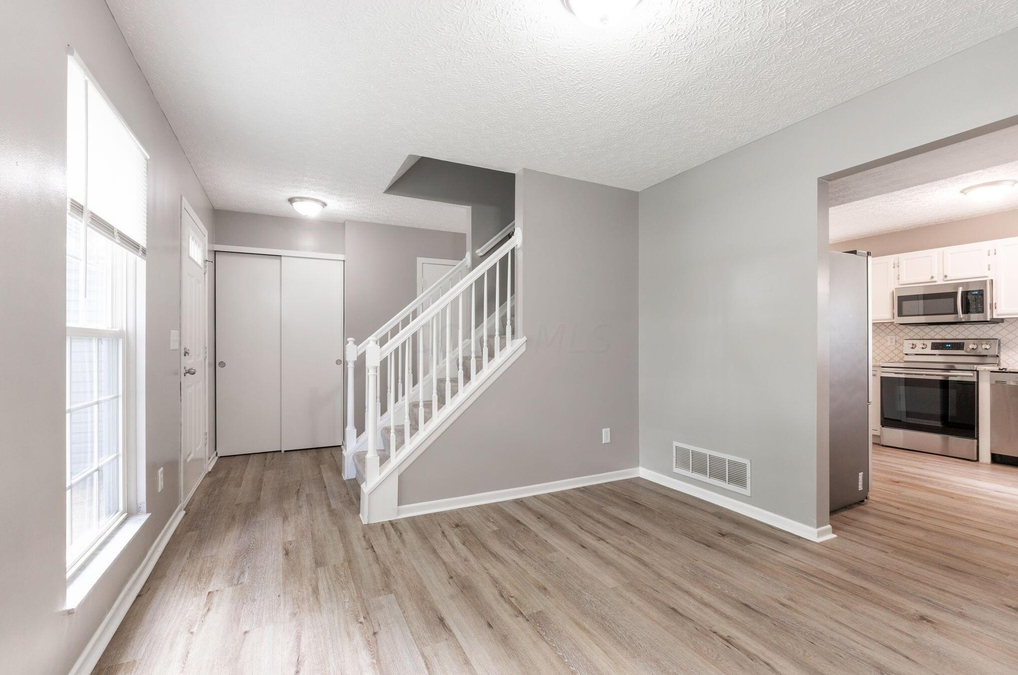 3420 Steiner St, Columbus OH  43231-7363 exterior