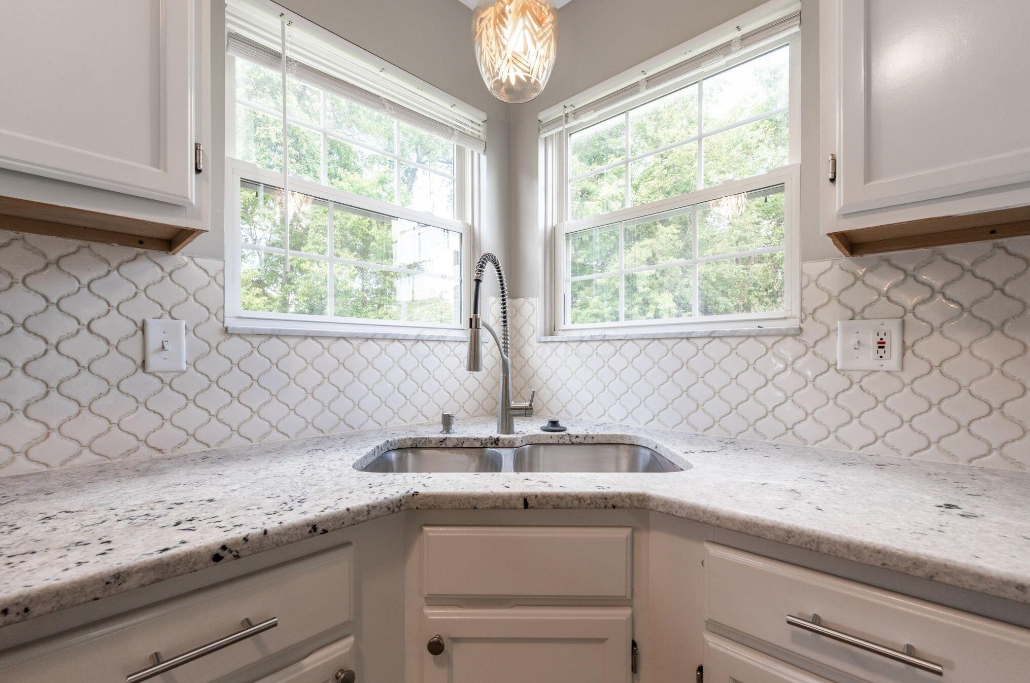 3420 Steiner St, Columbus OH  43231-7363 exterior