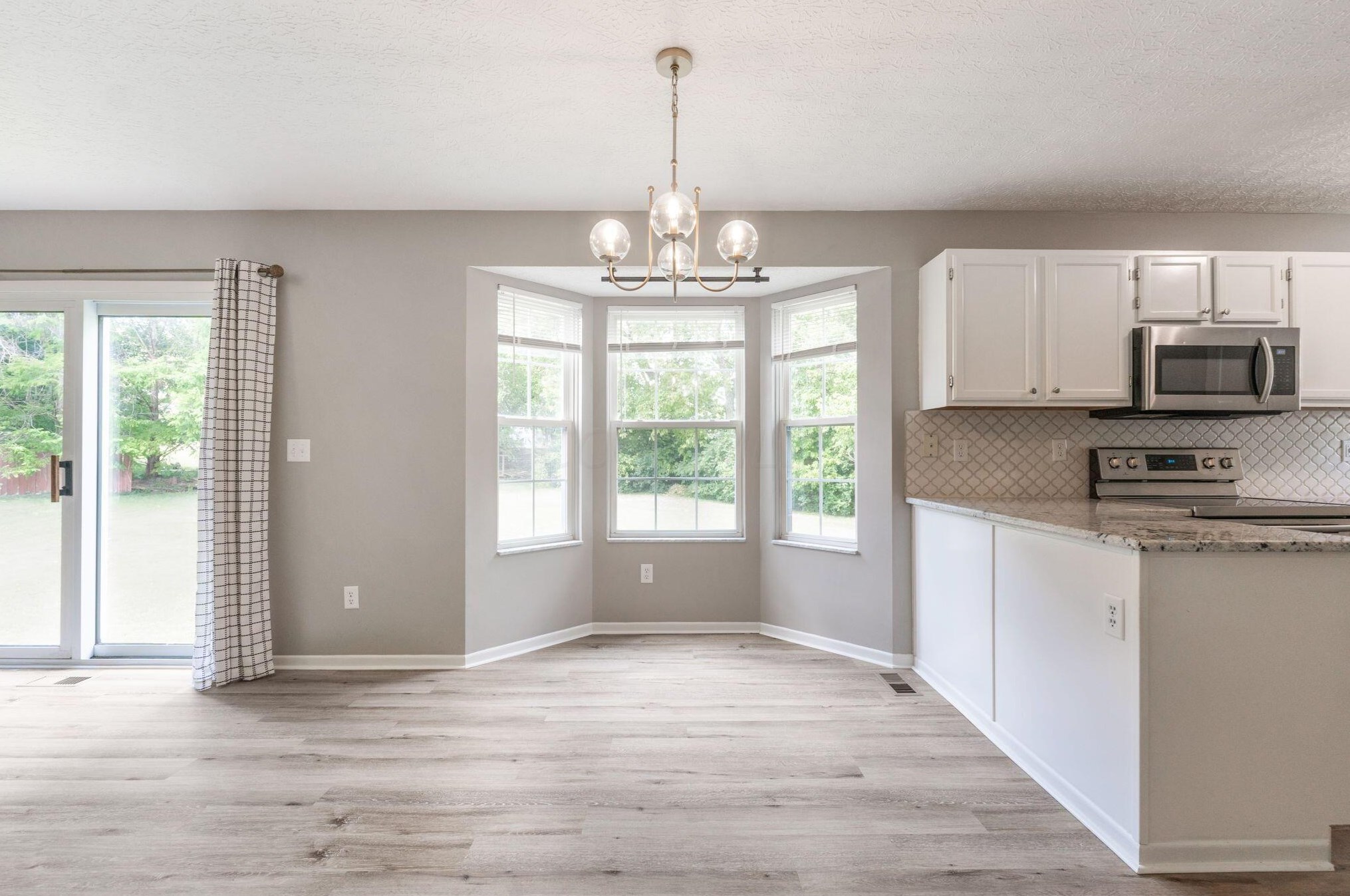 3420 Steiner St, Columbus OH  43231-7363 exterior