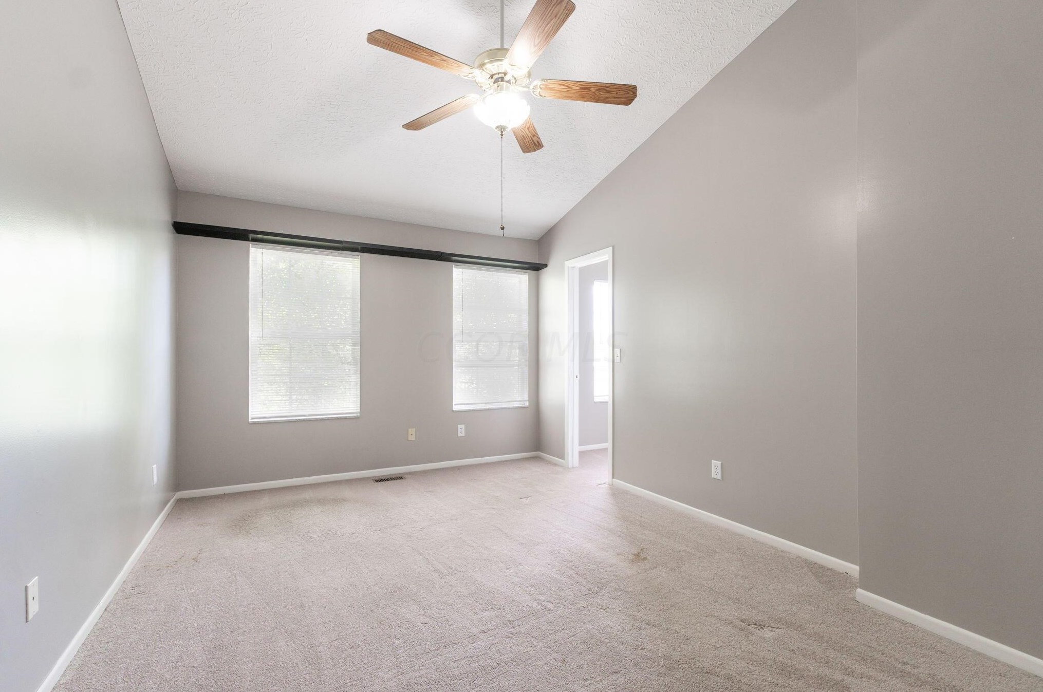 3420 Steiner St, Columbus OH  43231-7363 exterior