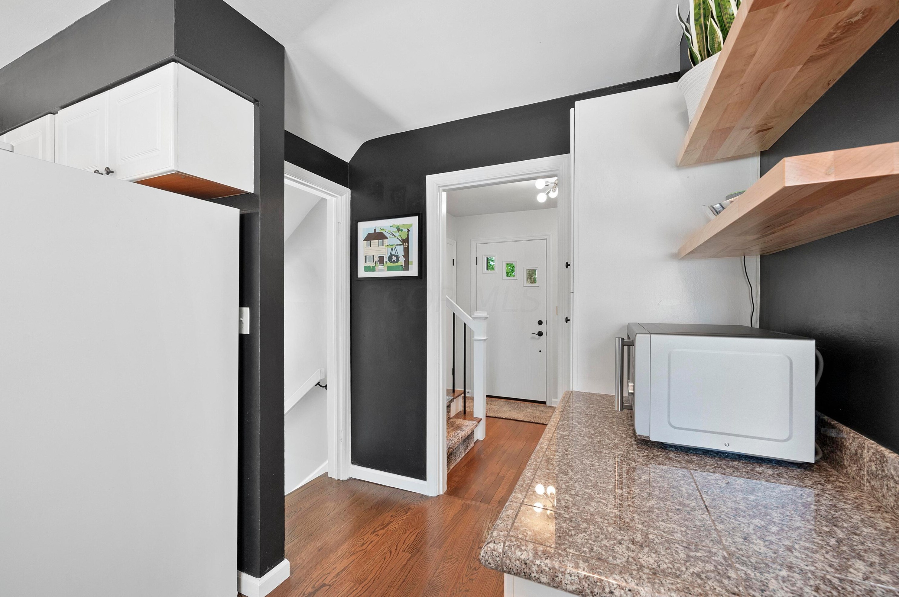 1455 Ashdowne Rd, Columbus OH 43221-3901 exterior