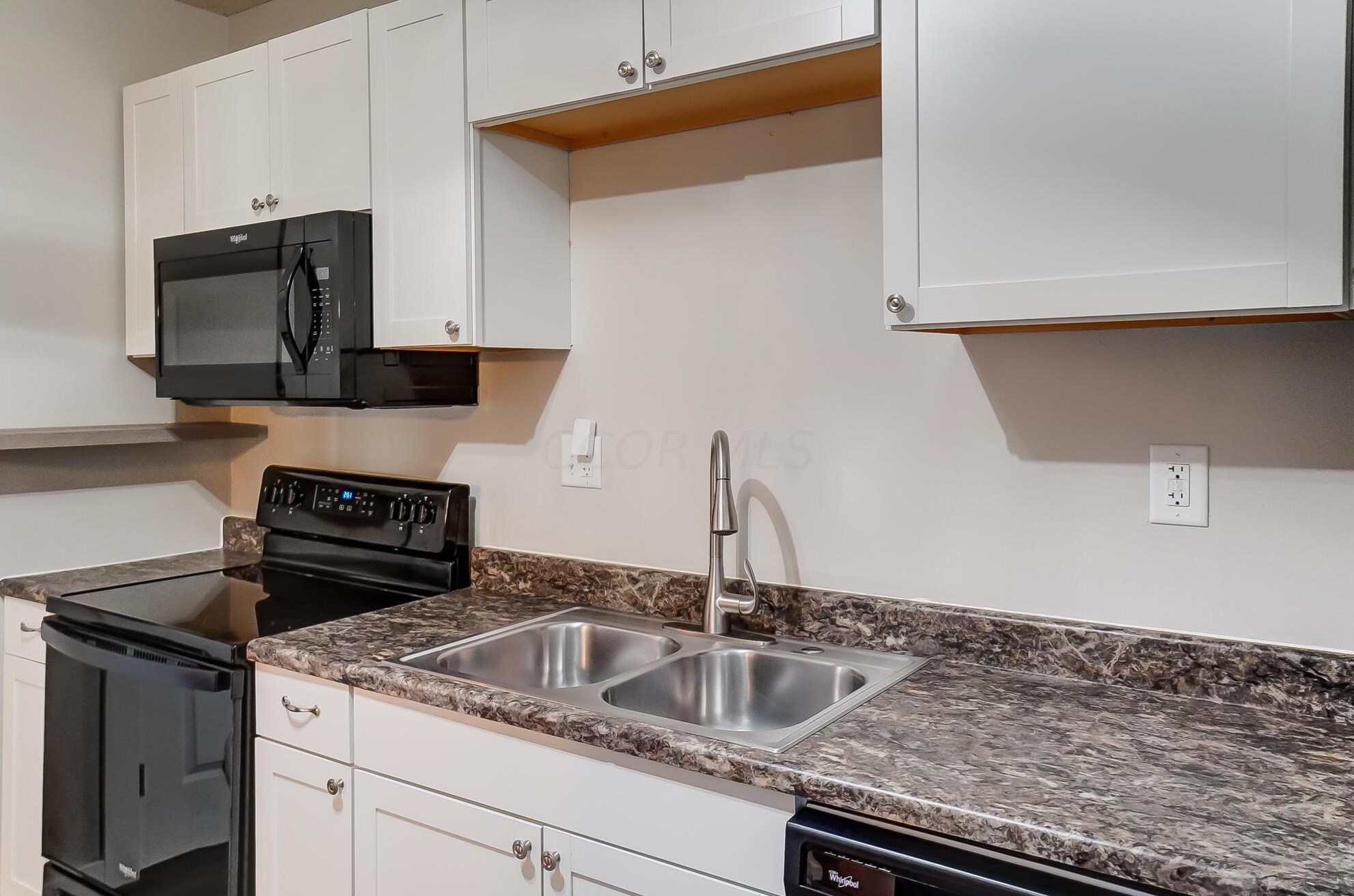 33 Princeton Ave, Columbus OH 43222-1149 exterior