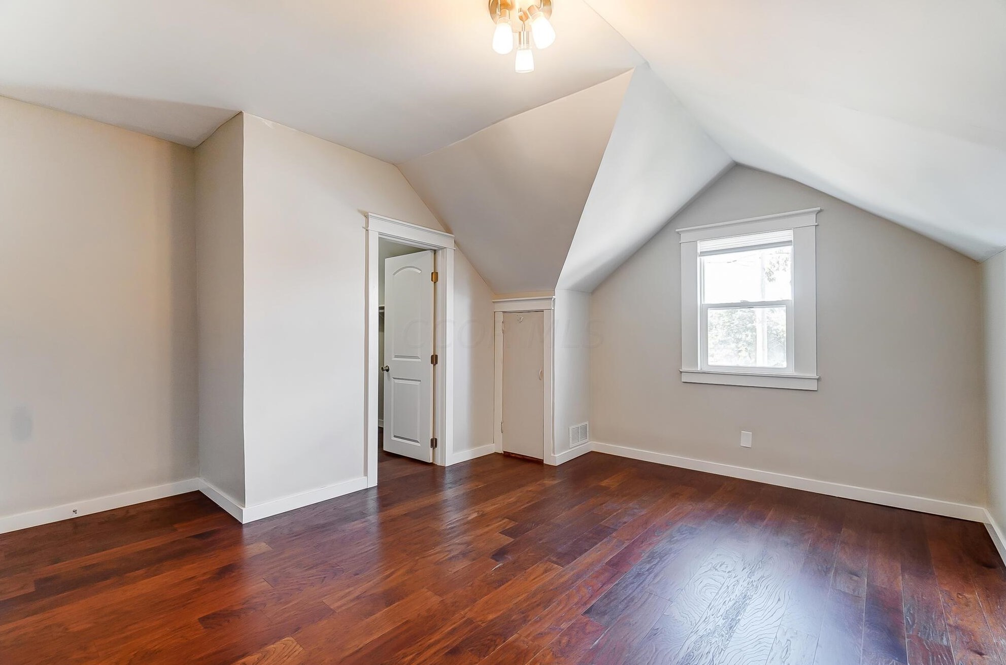 33 Princeton Ave, Columbus OH 43222-1149 exterior