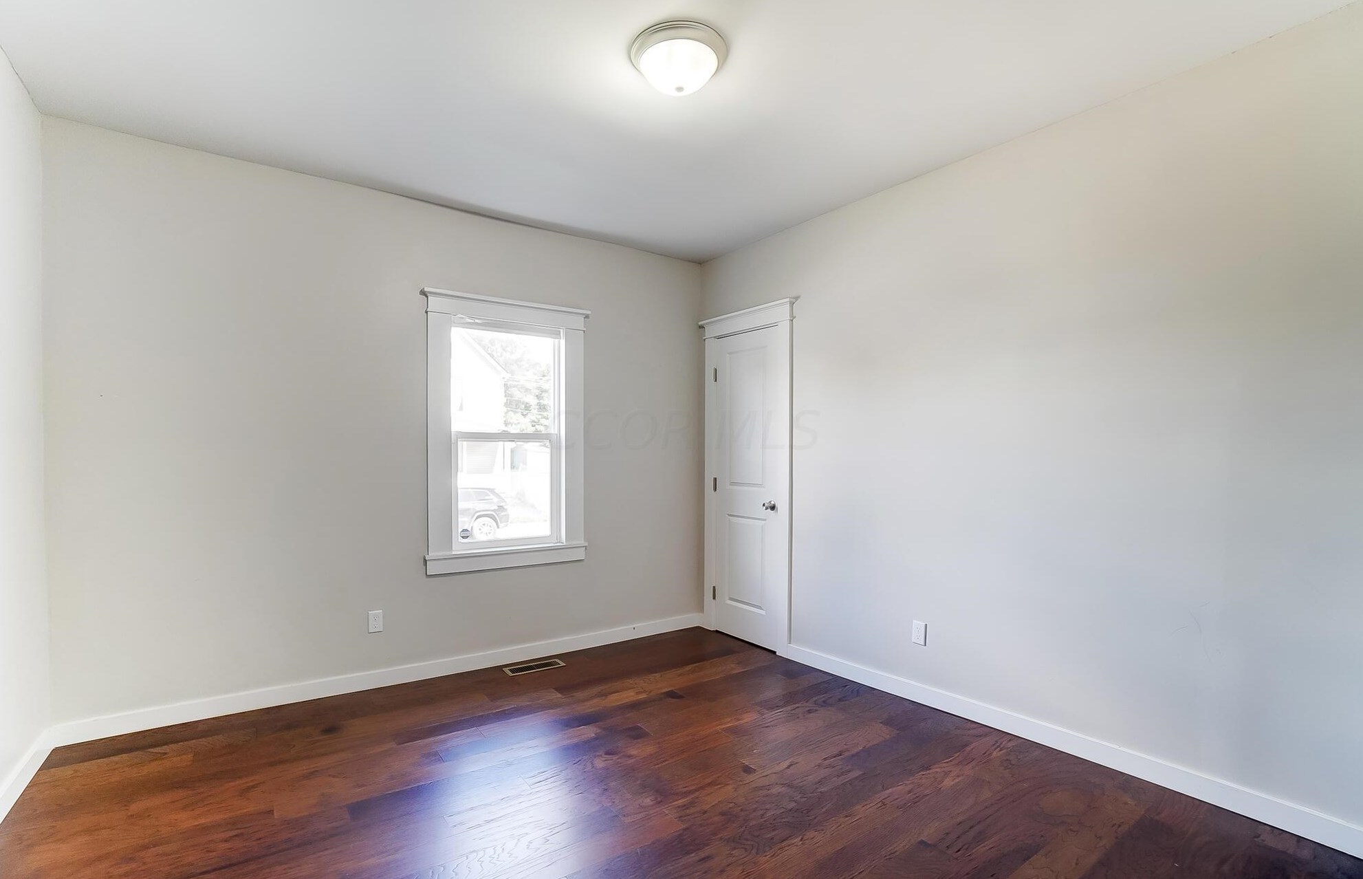 33 Princeton Ave, Columbus OH 43222-1149 exterior