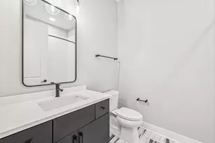 270 Dickenson St, Columbus, OH 43215 - Photo 25