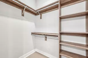 270 Dickenson St, Columbus, OH 43215 - Photo 21