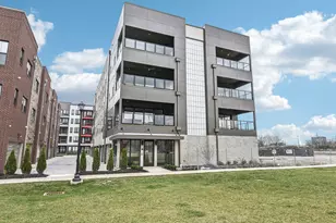 270 Dickenson St, Columbus, OH 43215 - Photo 1