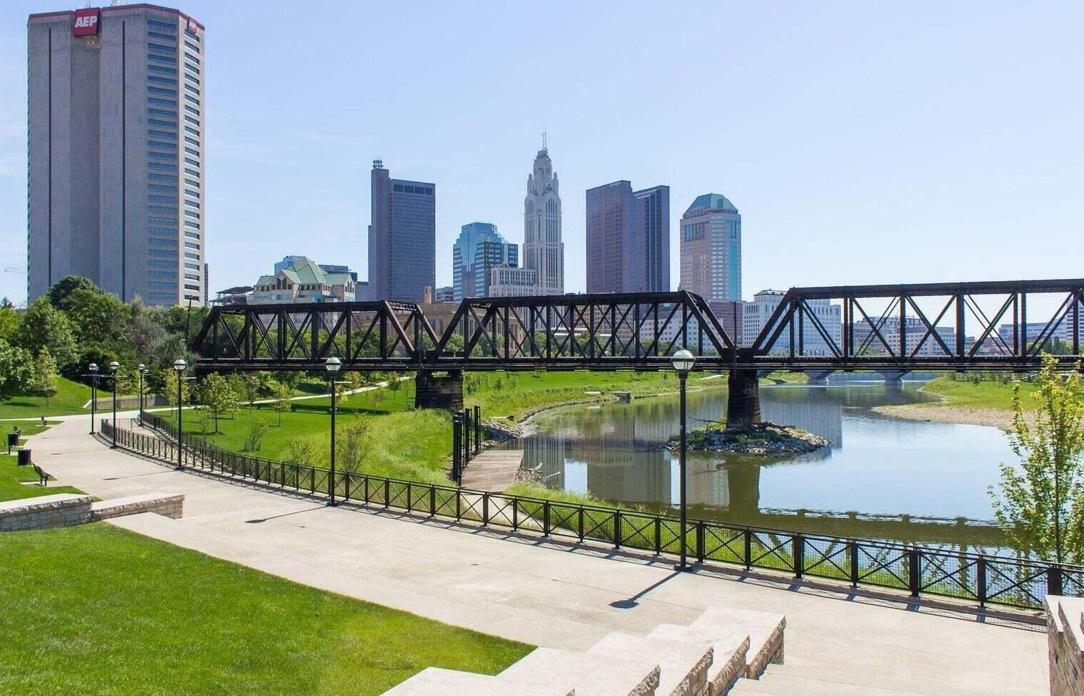 250 Spring St, Columbus OH  43215-2626 exterior