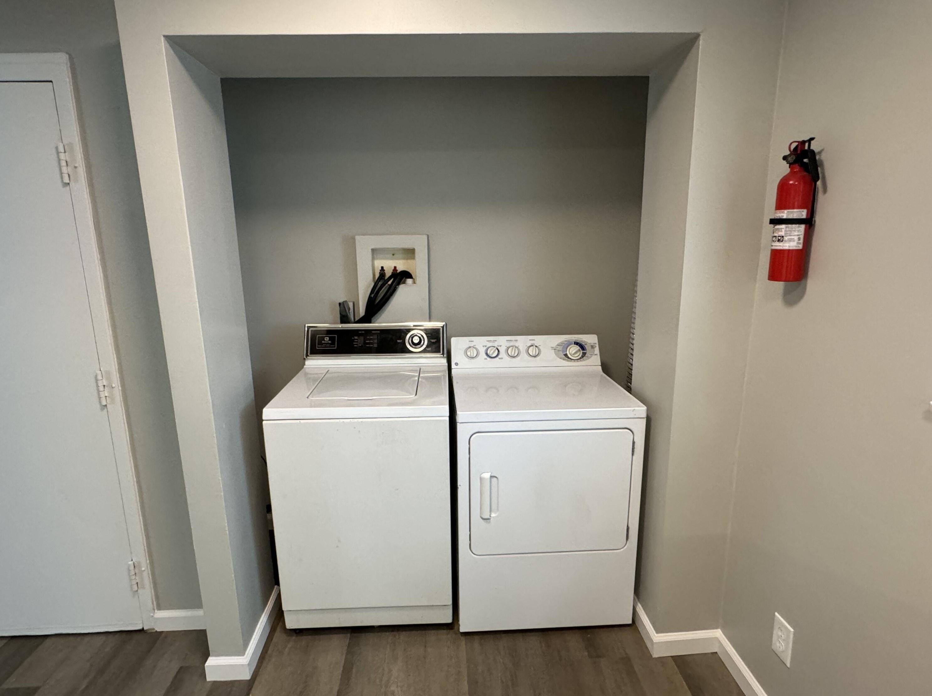 1470 Indianola Ave, Columbus OH  43201-4167 exterior