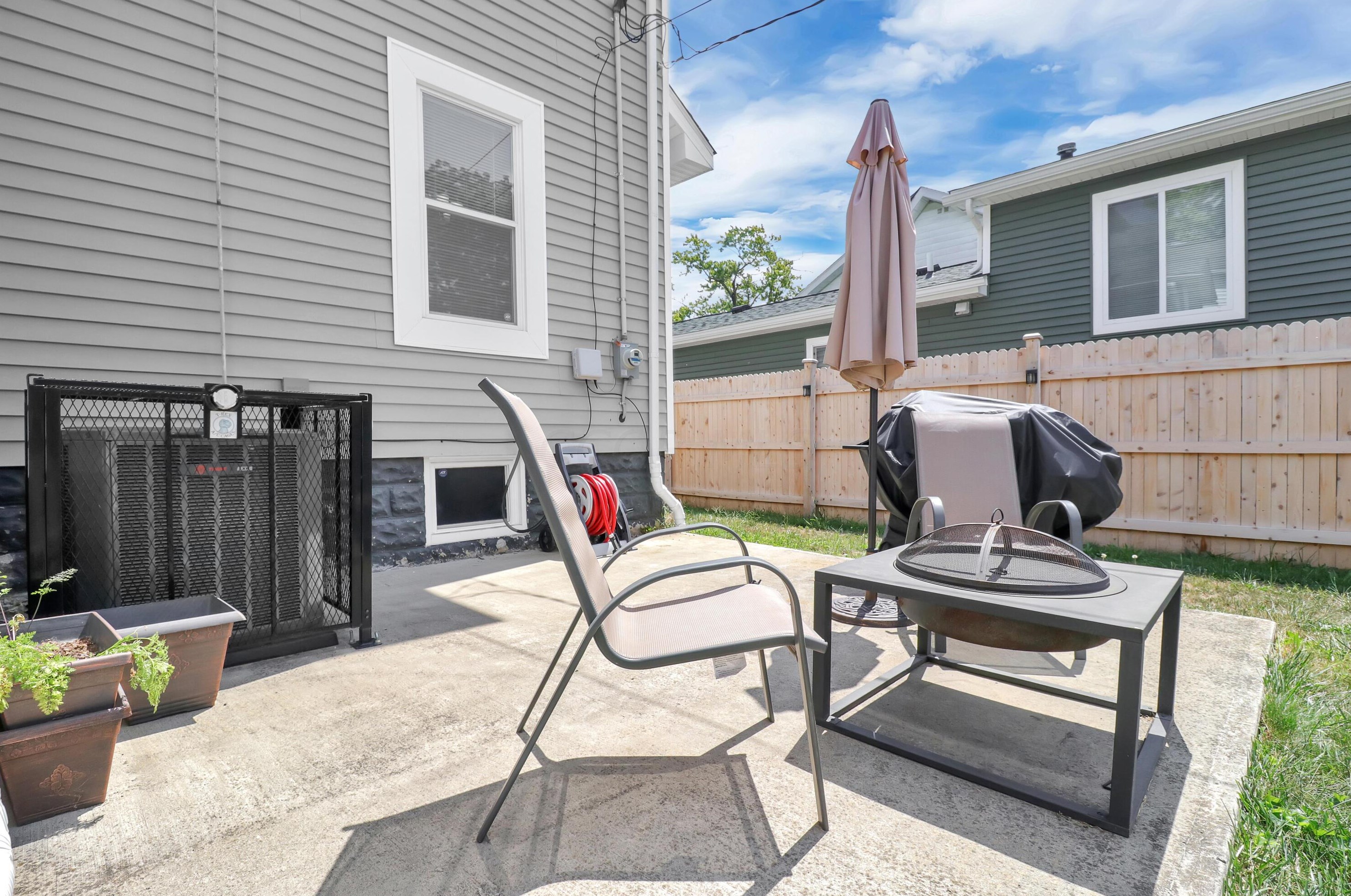 131 Eureka Ave, Columbus OH  43204-3205 exterior