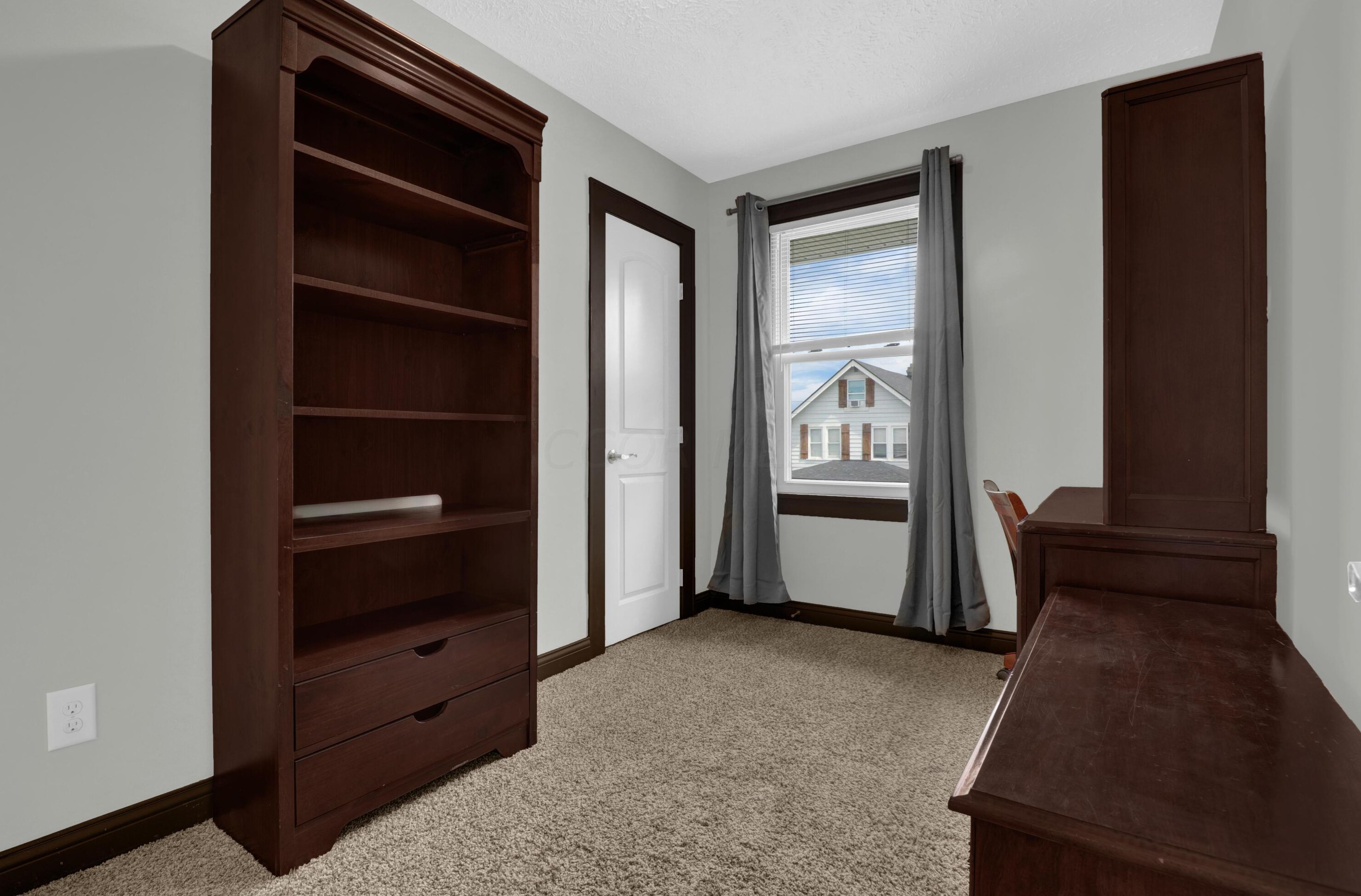 131 Eureka Ave, Columbus OH  43204-3205 exterior