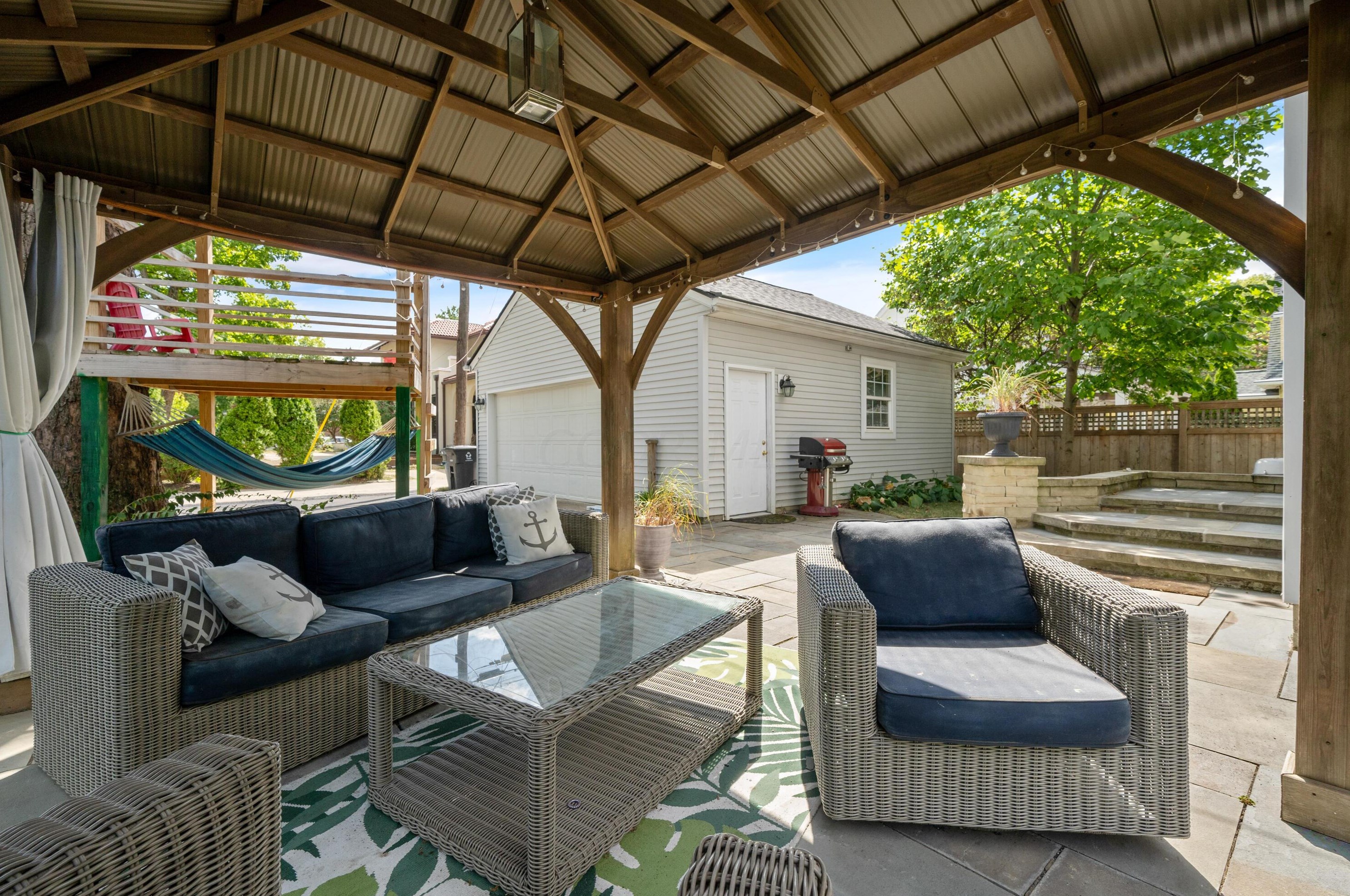 2615 Brentwood Rd, Columbus OH 43209-2218 exterior