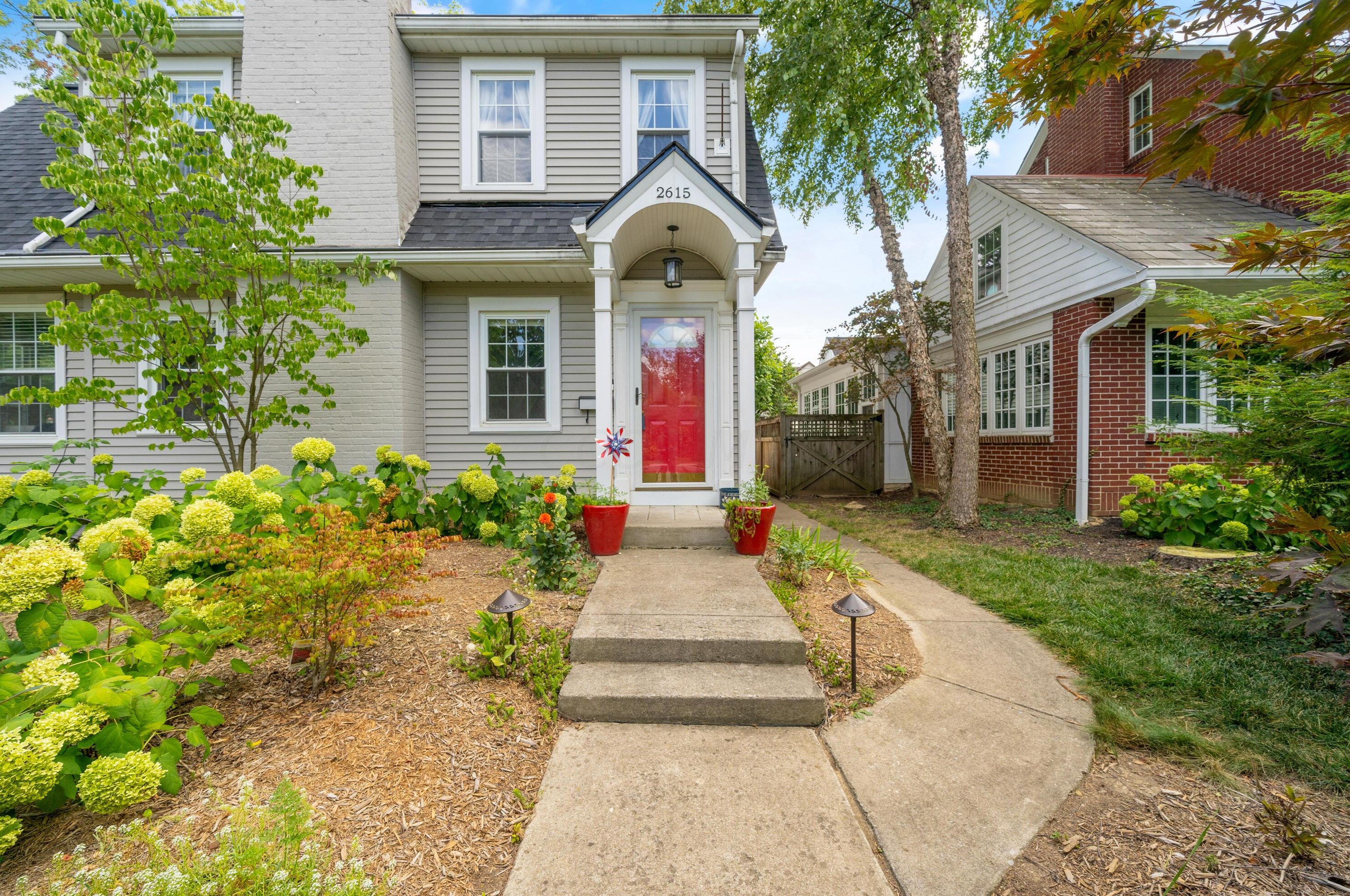 2615 Brentwood Rd, Columbus OH 43209-2218 exterior