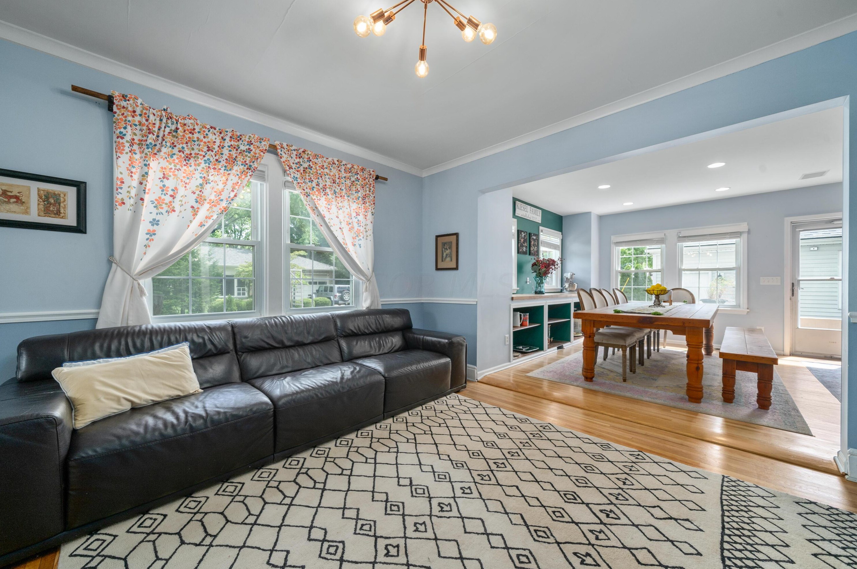 2615 Brentwood Rd, Columbus OH 43209-2218 exterior