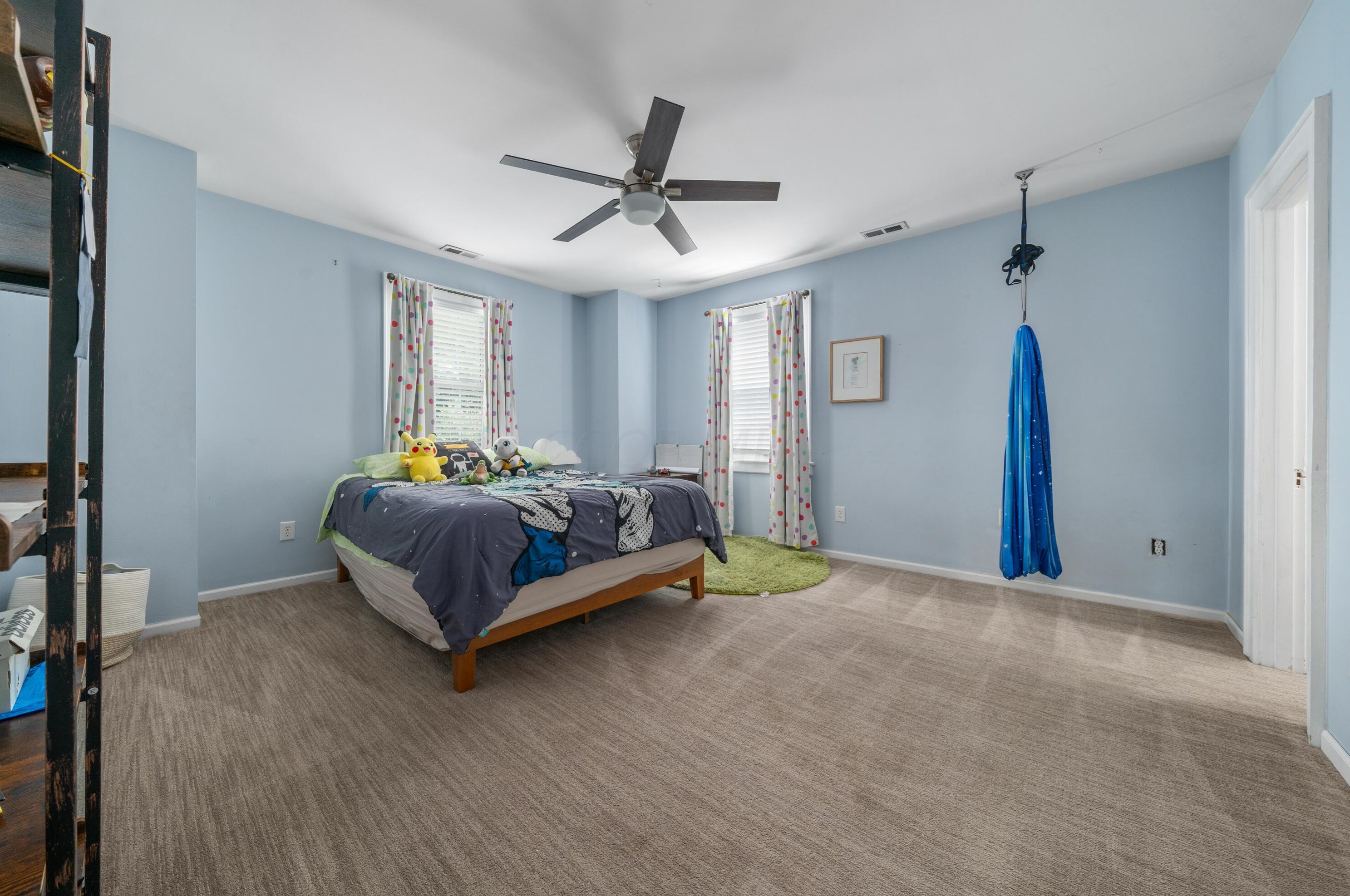 2615 Brentwood Rd, Columbus OH 43209-2218 exterior