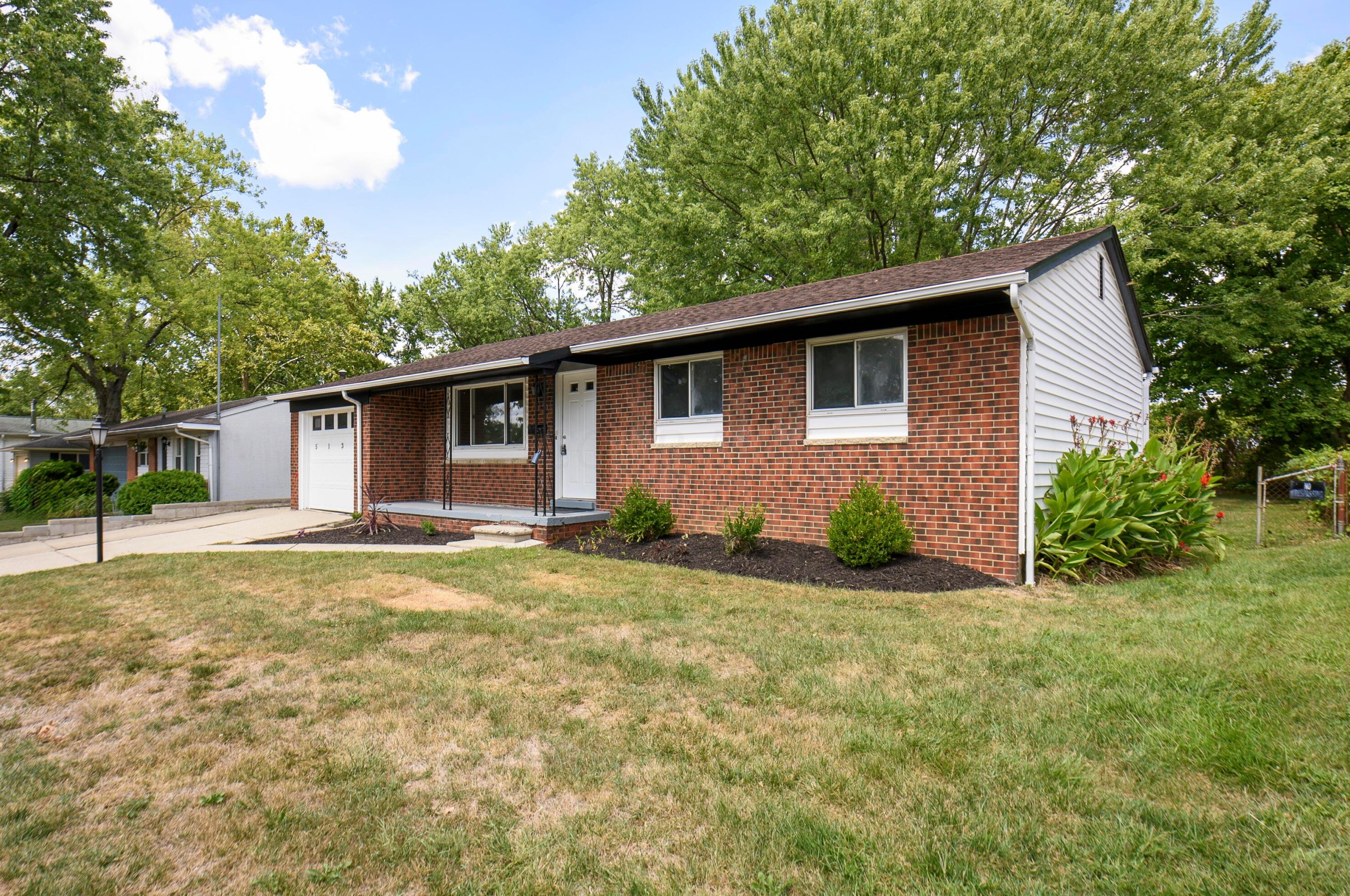 5132 Botsford Dr, Columbus OH 43232-4507 exterior