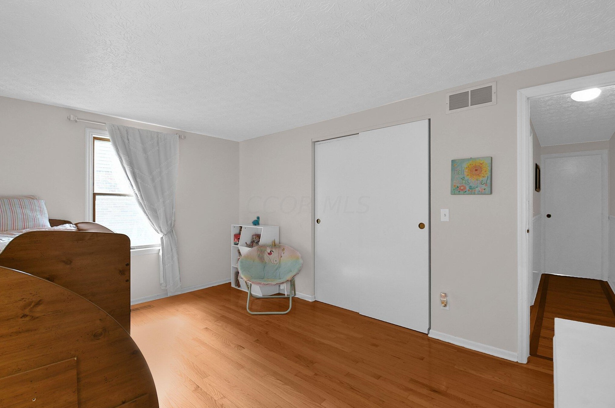 3884 Quail Holw Dr, Columbus OH 43228-9683 exterior