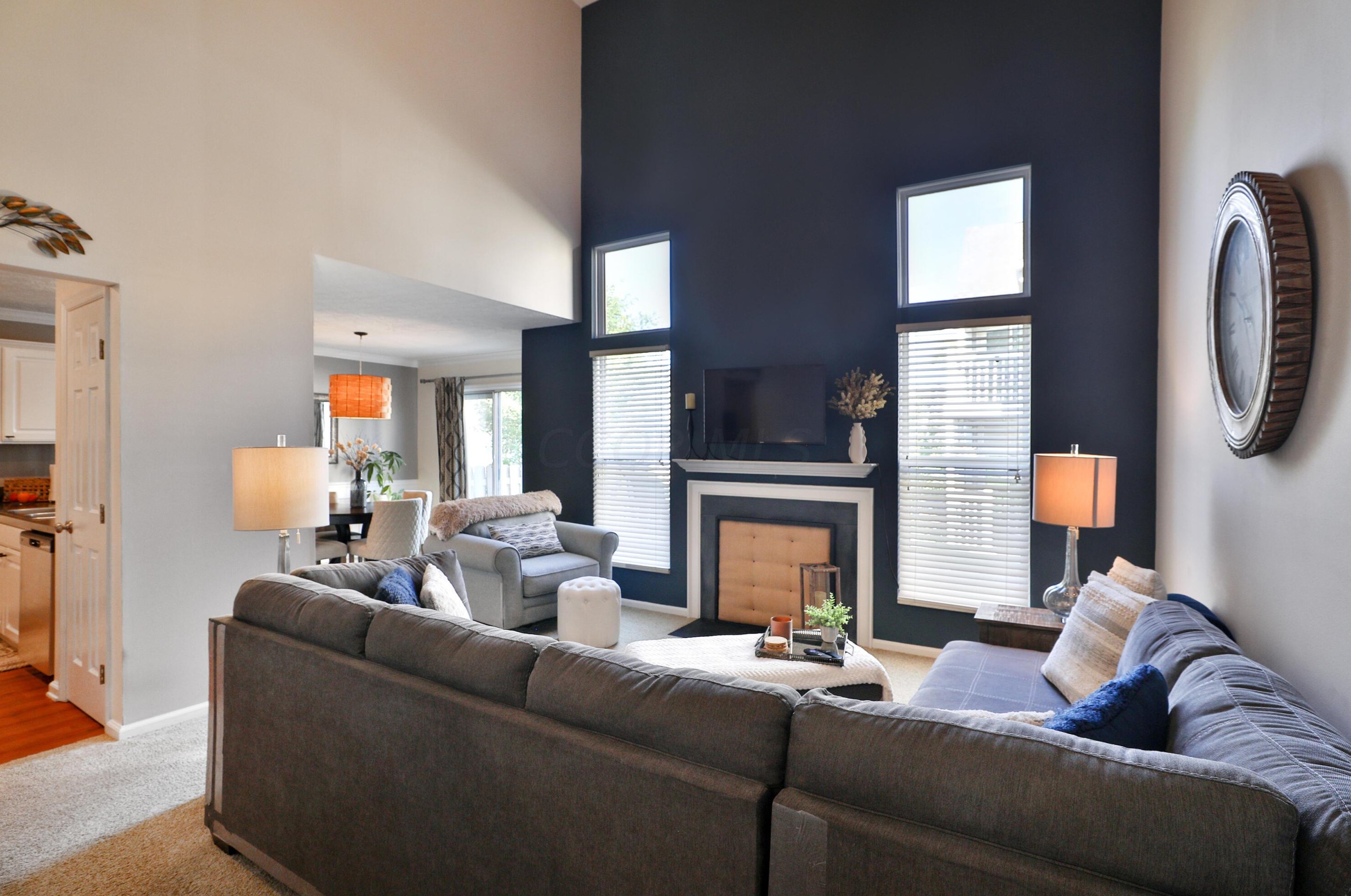 3387 Fishinger Mill Dr, Hilliard OH 43026-9306 exterior