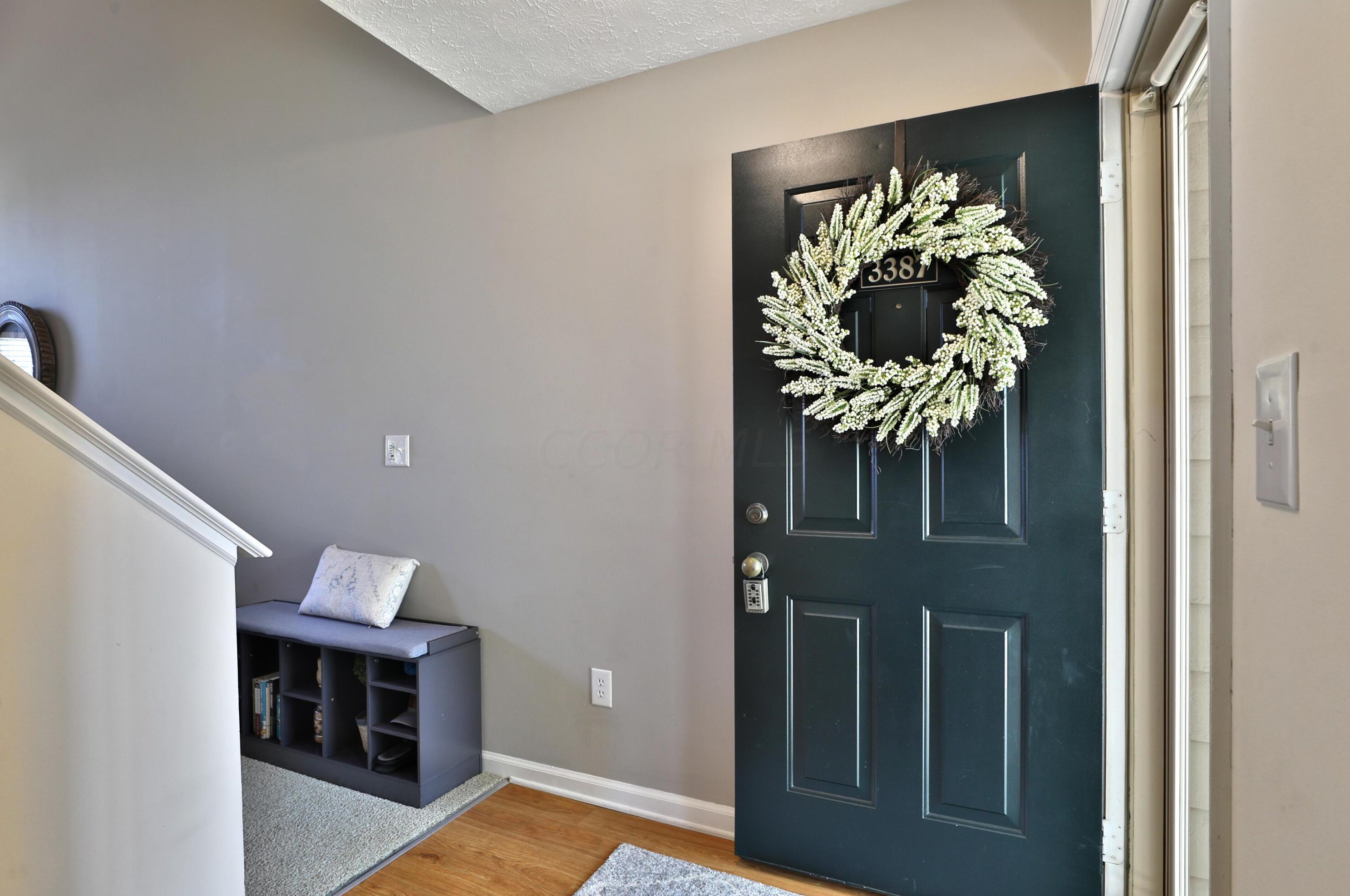 3387 Fishinger Mill Dr, Hilliard OH 43026-9306 exterior