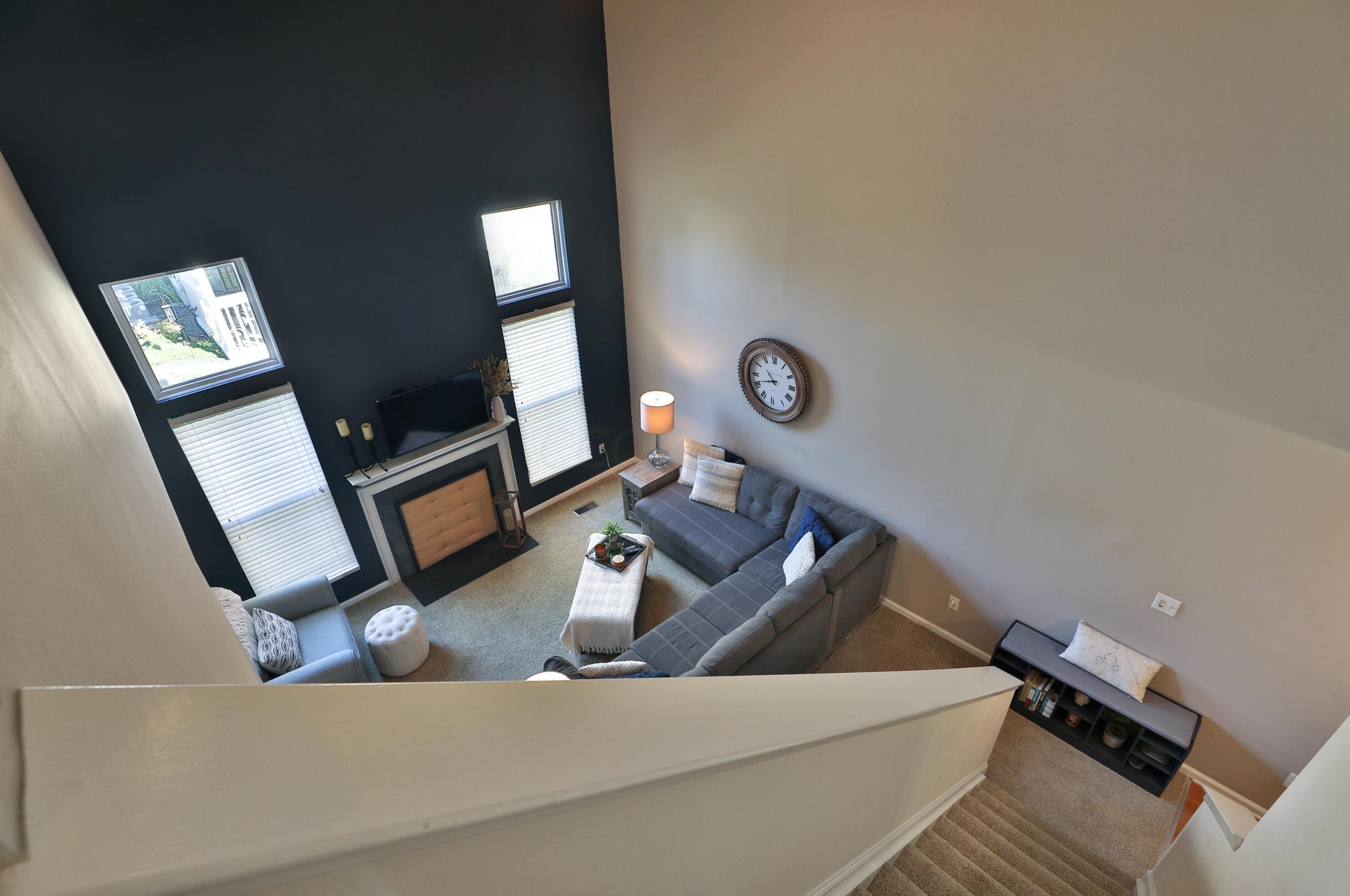 3387 Fishinger Mill Dr, Hilliard OH 43026-9306 exterior