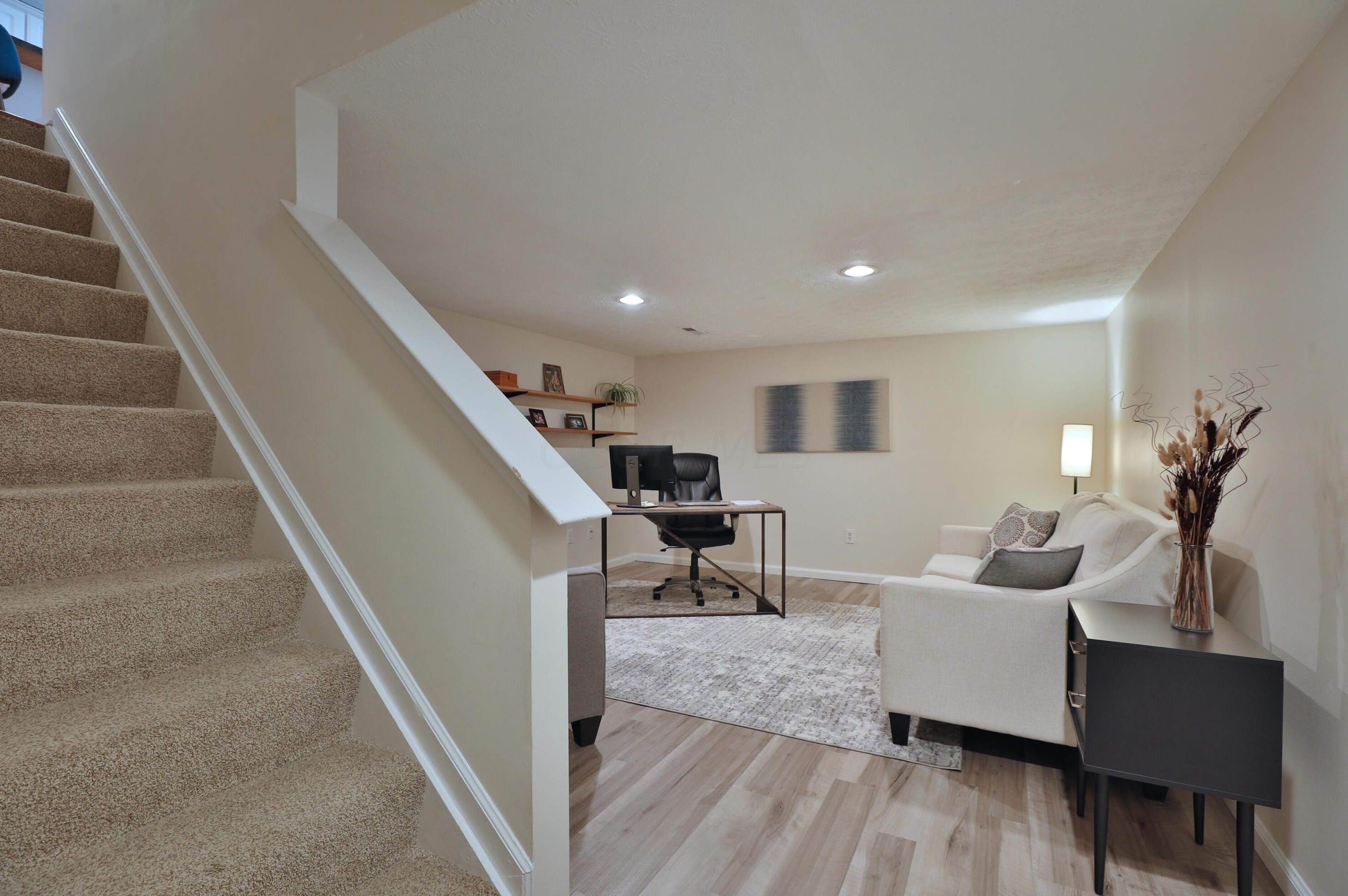 3387 Fishinger Mill Dr, Hilliard OH 43026-9306 exterior