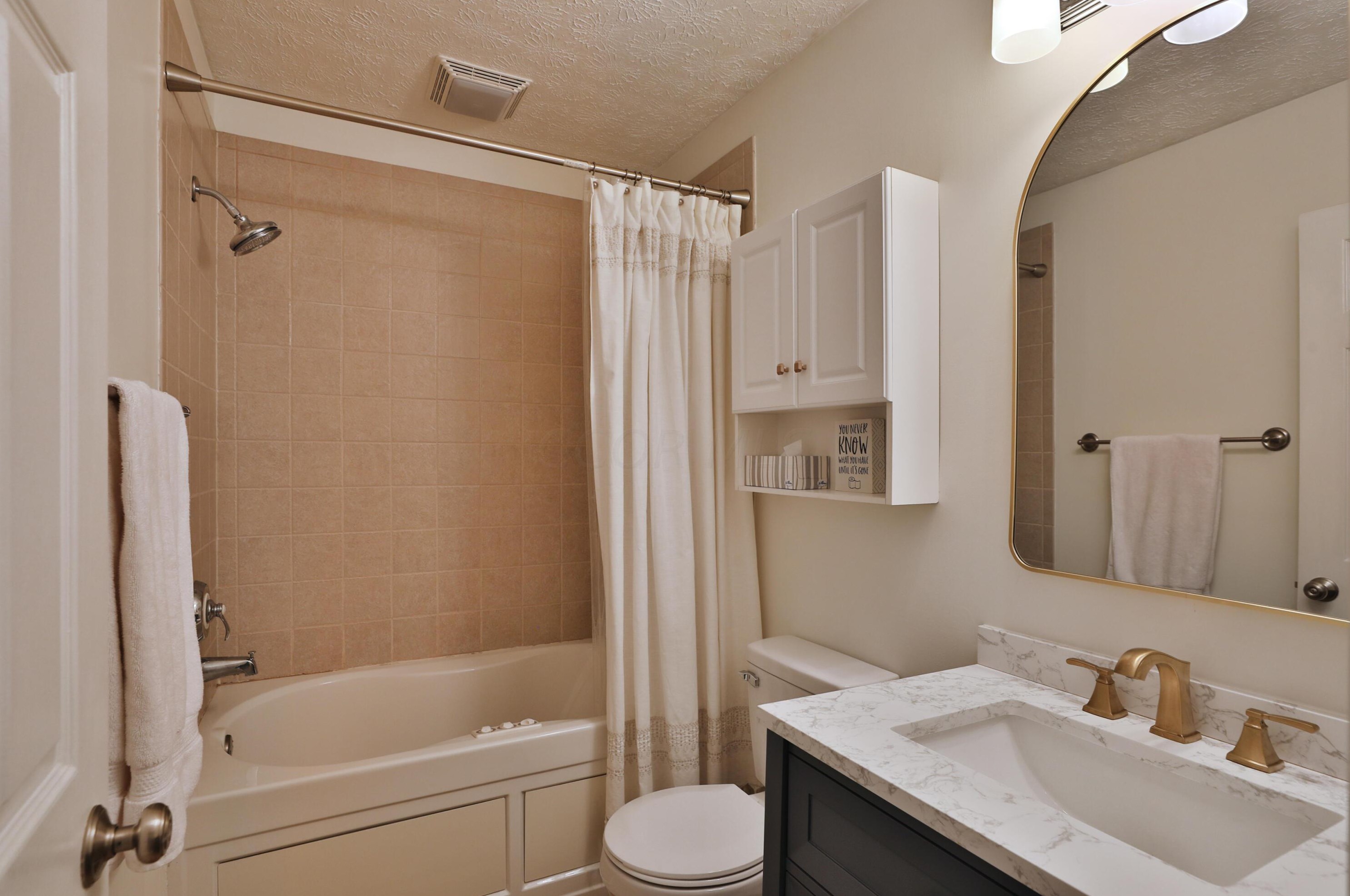 3387 Fishinger Mill Dr, Hilliard OH 43026-9306 exterior