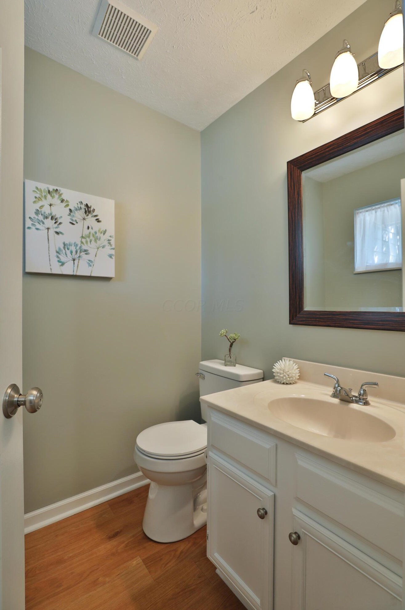 3387 Fishinger Mill Dr, Hilliard OH 43026-9306 exterior