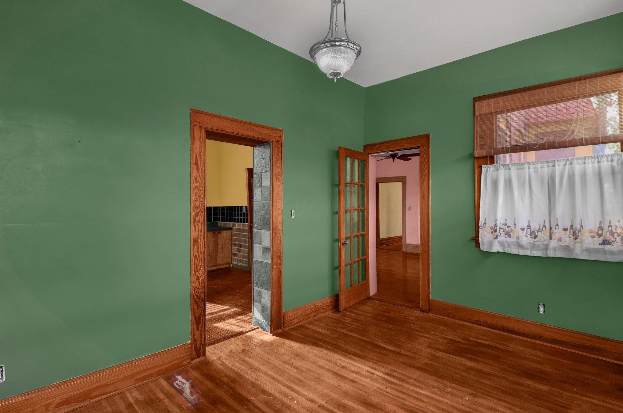 865 Franklin Ave, Columbus OH 43205-1138 exterior