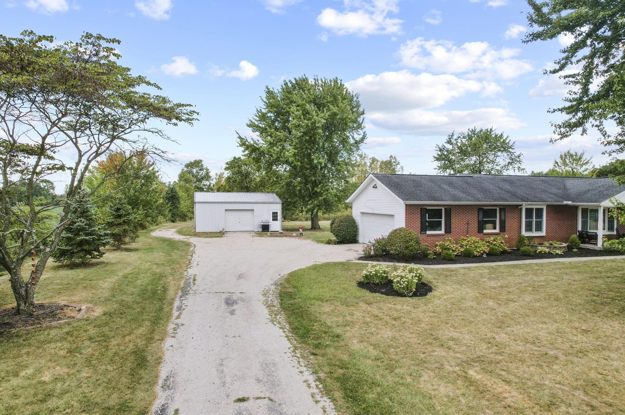 16375 Paver Barnes Rd, Marysville OH  43040-8981 exterior