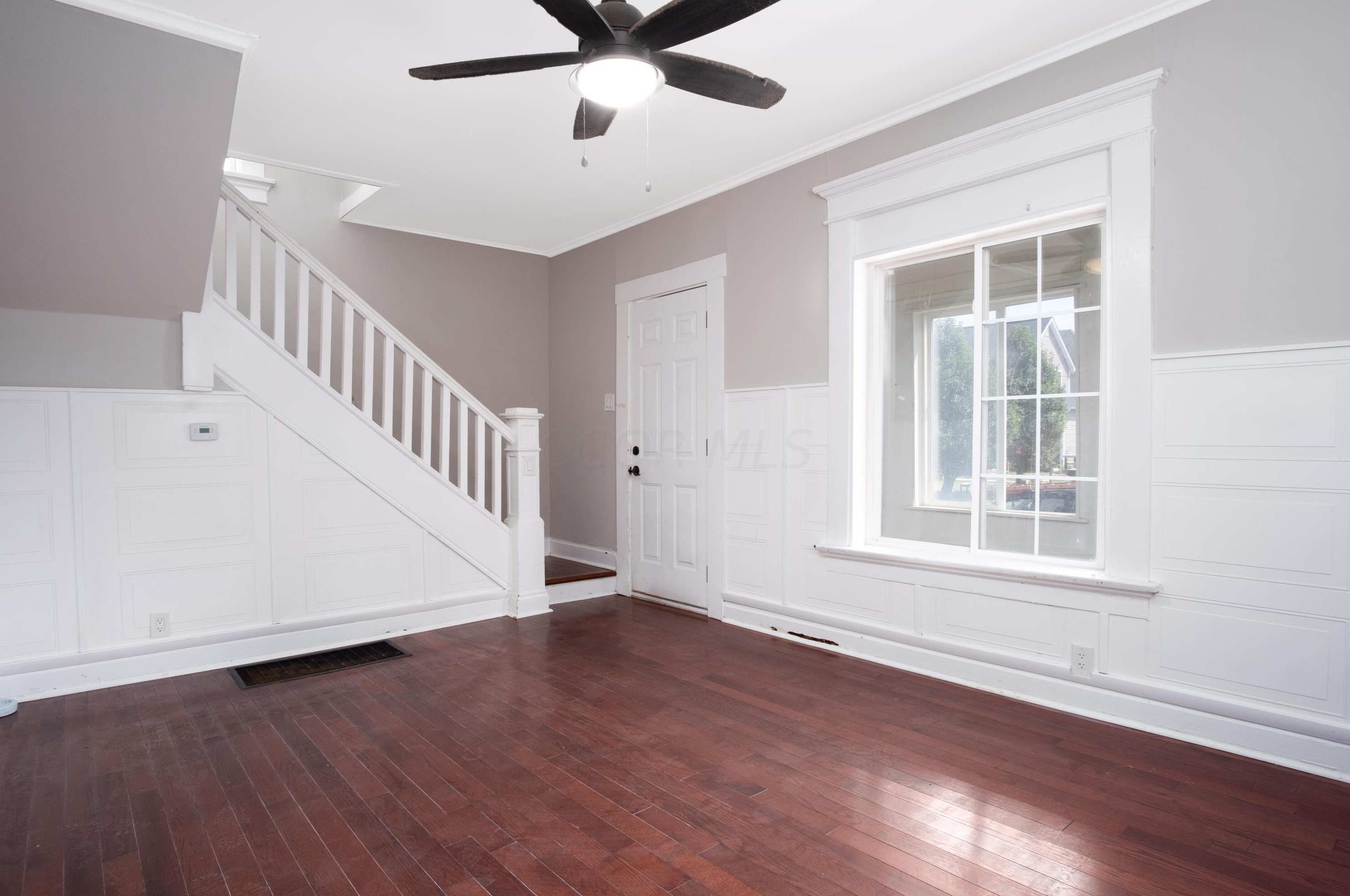 1521 Hamlet St, Columbus OH 43201-3537 exterior