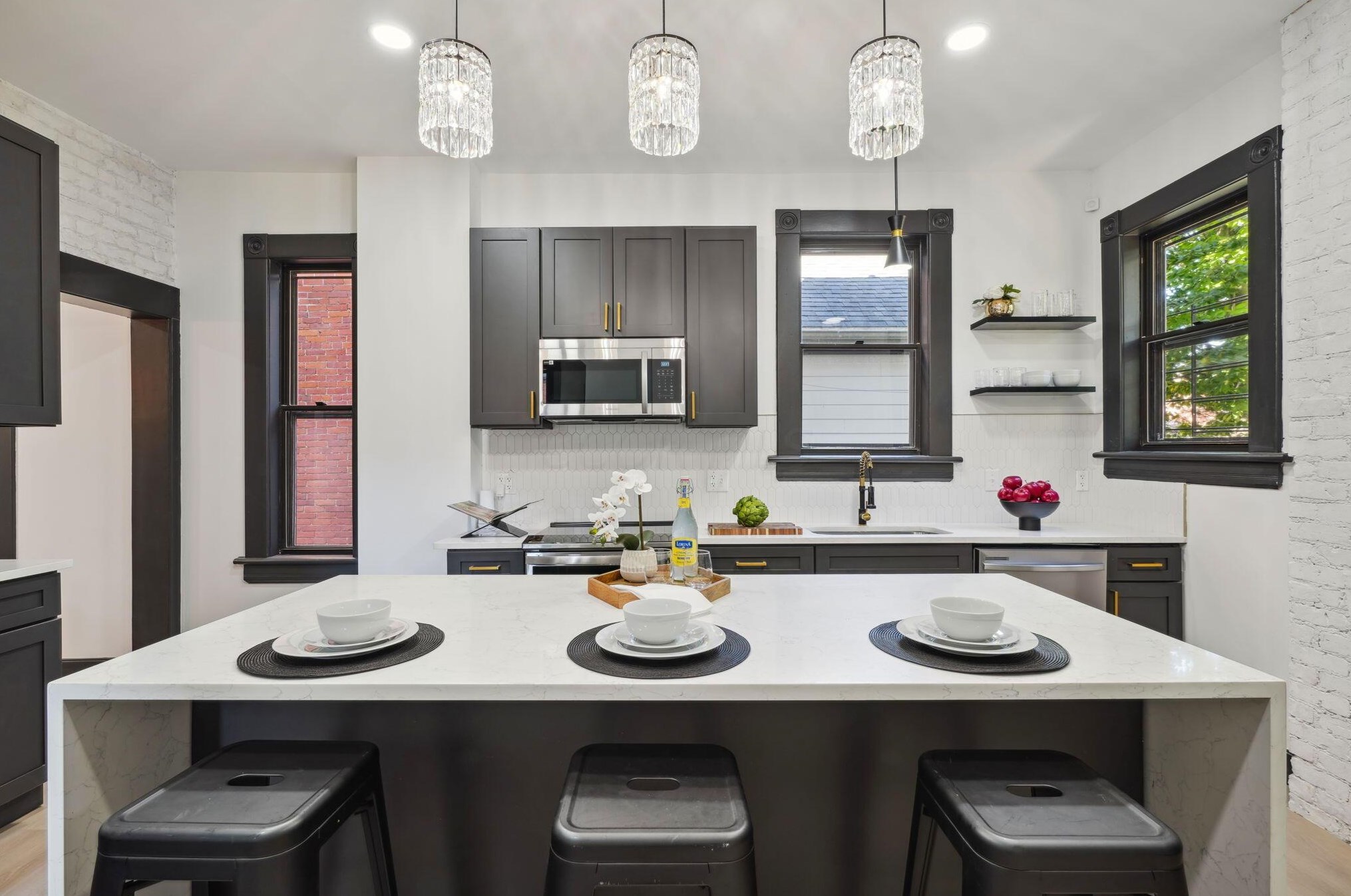 914 Franklin Ave, Columbus OH 43205-1240 exterior