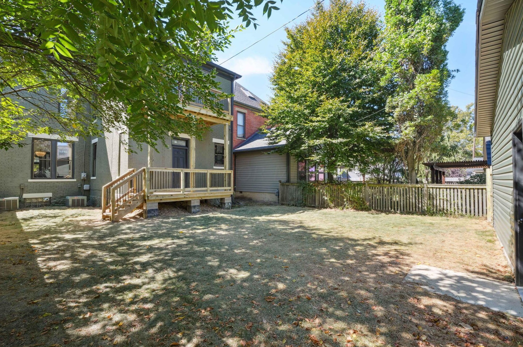 914 Franklin Ave, Columbus OH 43205-1240 exterior