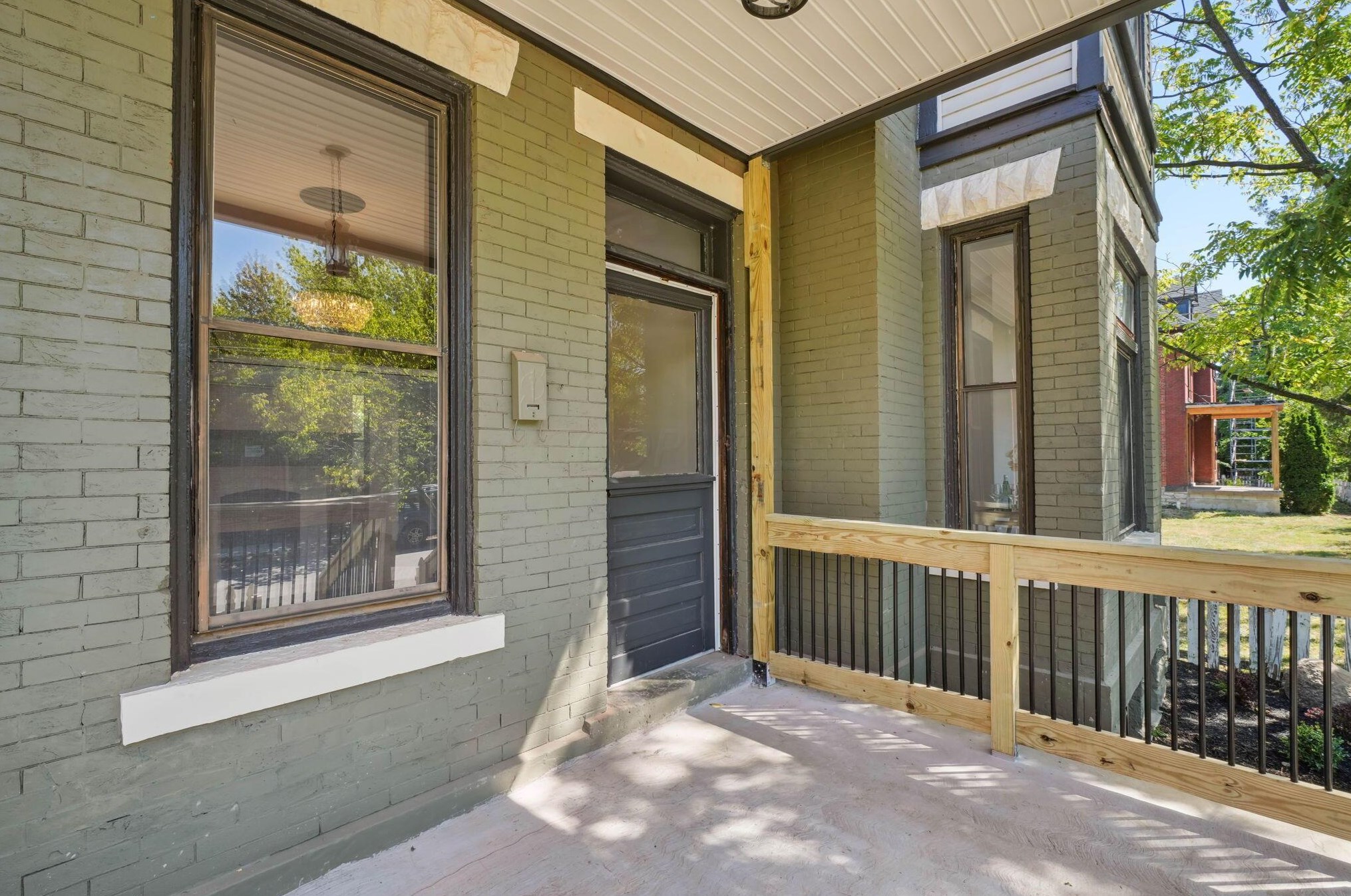 914 Franklin Ave, Columbus OH 43205-1240 exterior