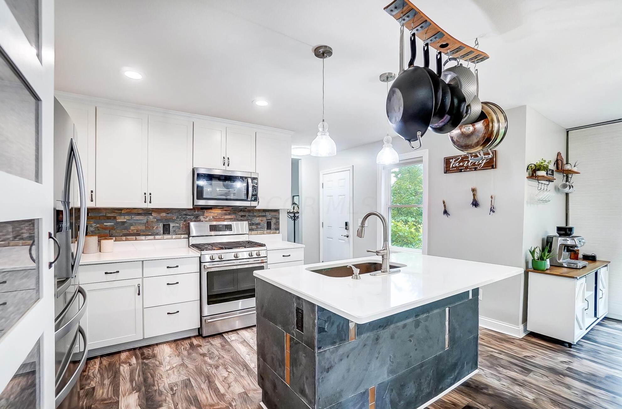 687 Shrine Rd, Springfield OH  45504-3955 exterior