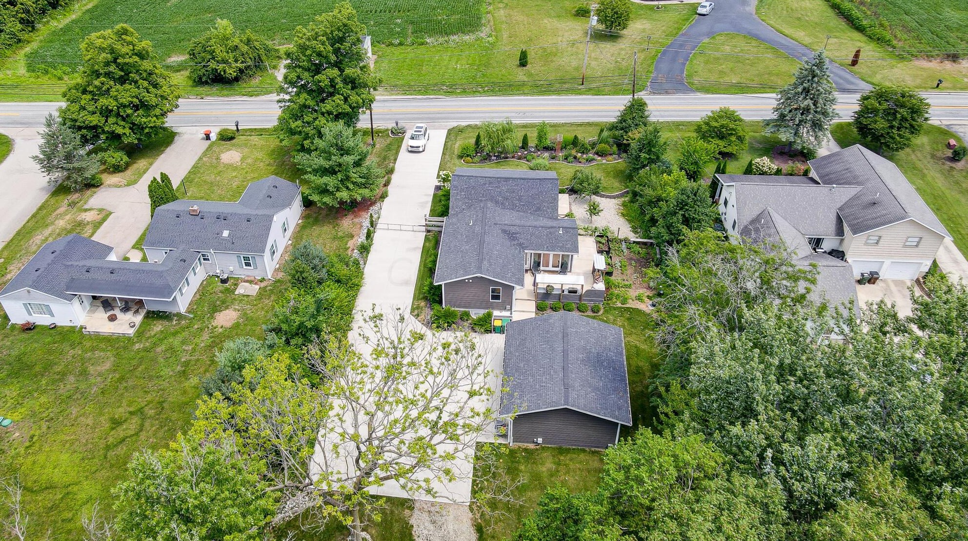 687 Shrine Rd, Springfield OH  45504-3955 exterior